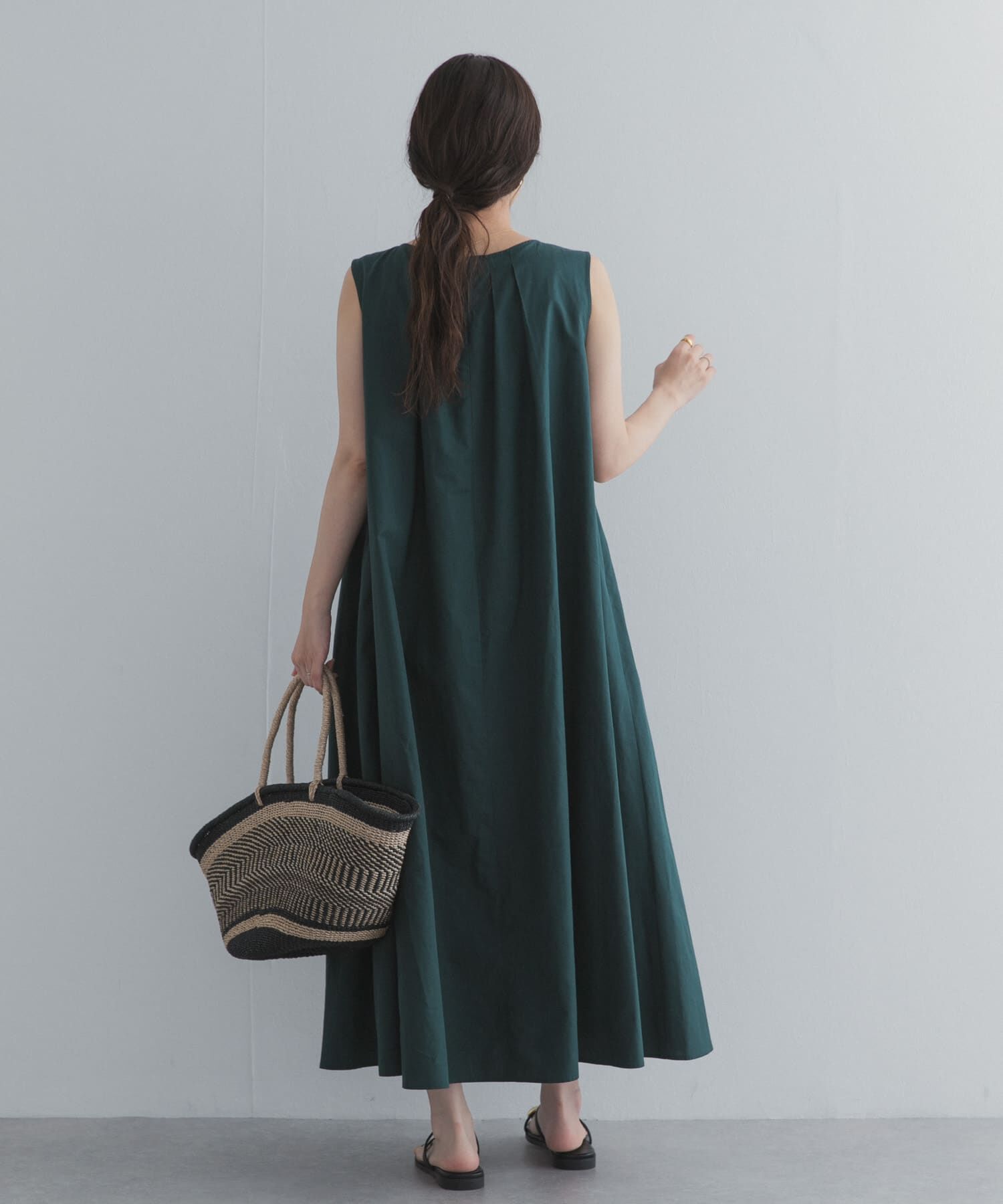 URBAN RESEARCH DOORS「フロントタックノースリーブワンピース」|ワンピース|