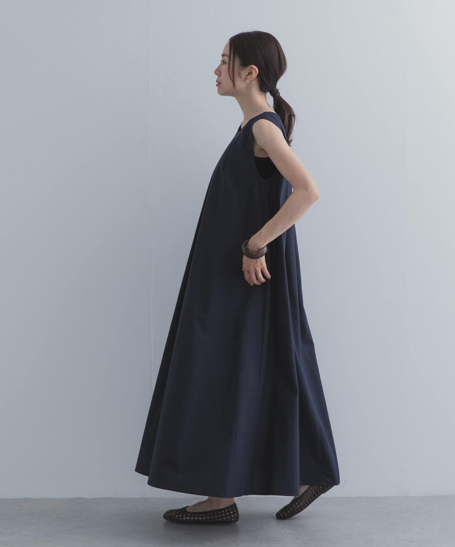 URBAN RESEARCH DOORS「フロントタックノースリーブワンピース」|ワンピース|