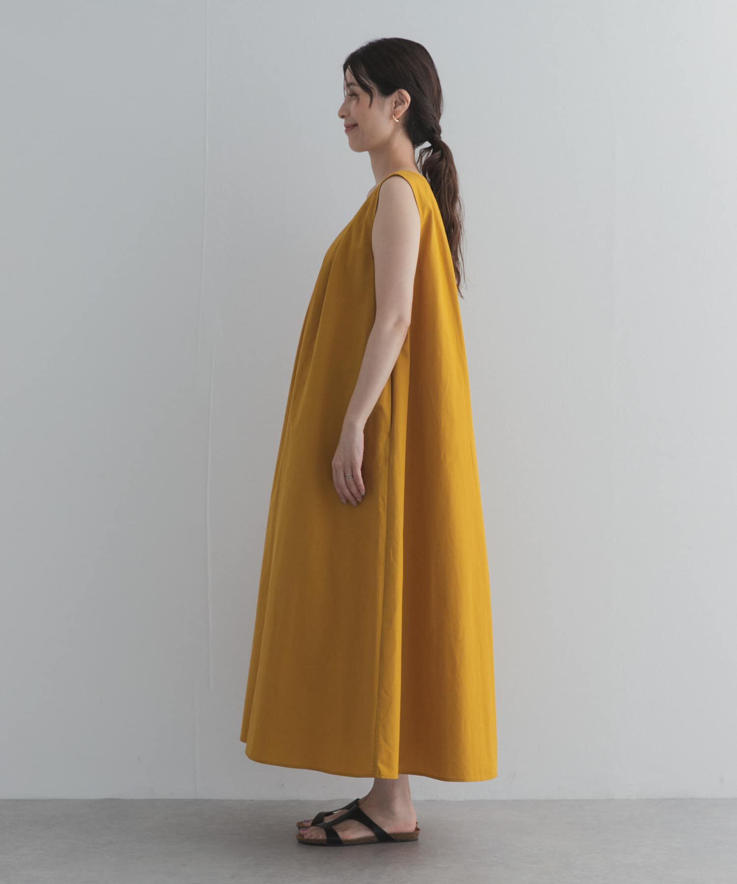 URBAN RESEARCH DOORS「フロントタックノースリーブワンピース」|ワンピース|
