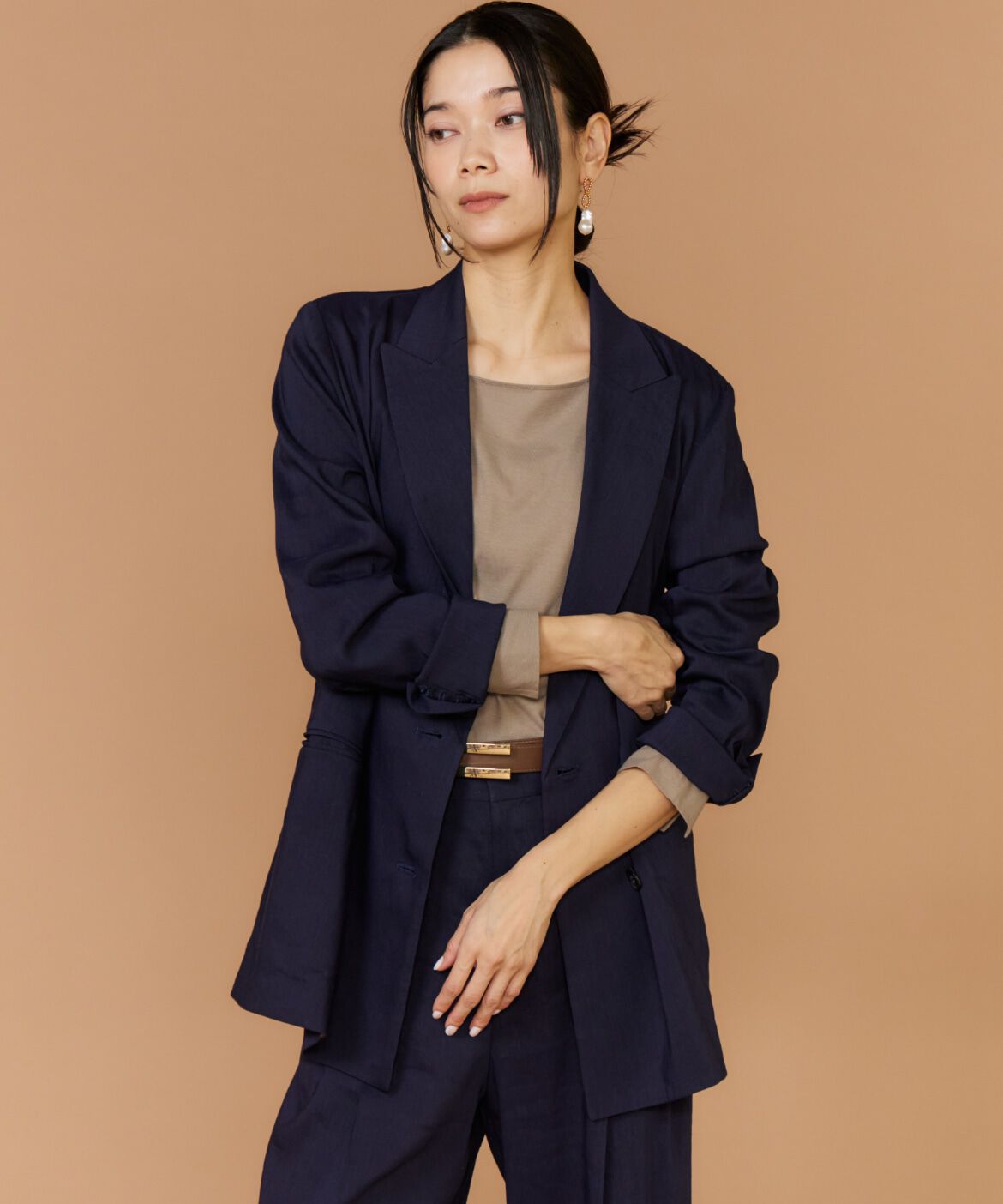 INED「ﾘﾈﾝﾀﾞﾌﾞﾙﾌﾞﾚｽﾄｼﾞｬｹｯﾄ《PONTETORTO》|さらり羽織る､ｲ  」|テーラードジャケット|ネイビー