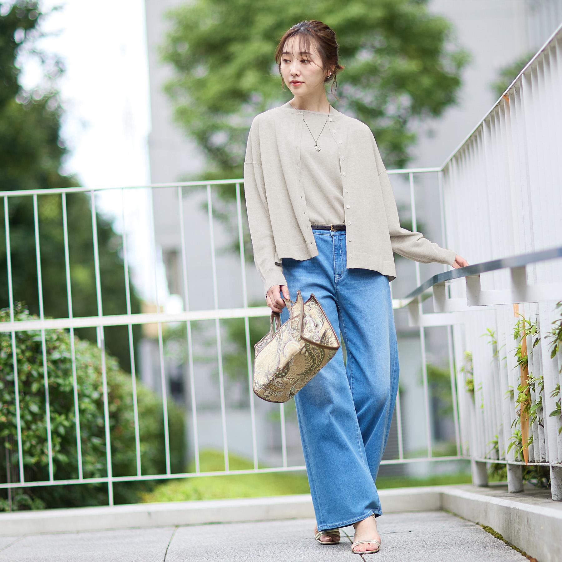 UNTITLED「【アンサンブル可/品のある透け感】Tシャツ風ニットトップス」|ニット・セーター|