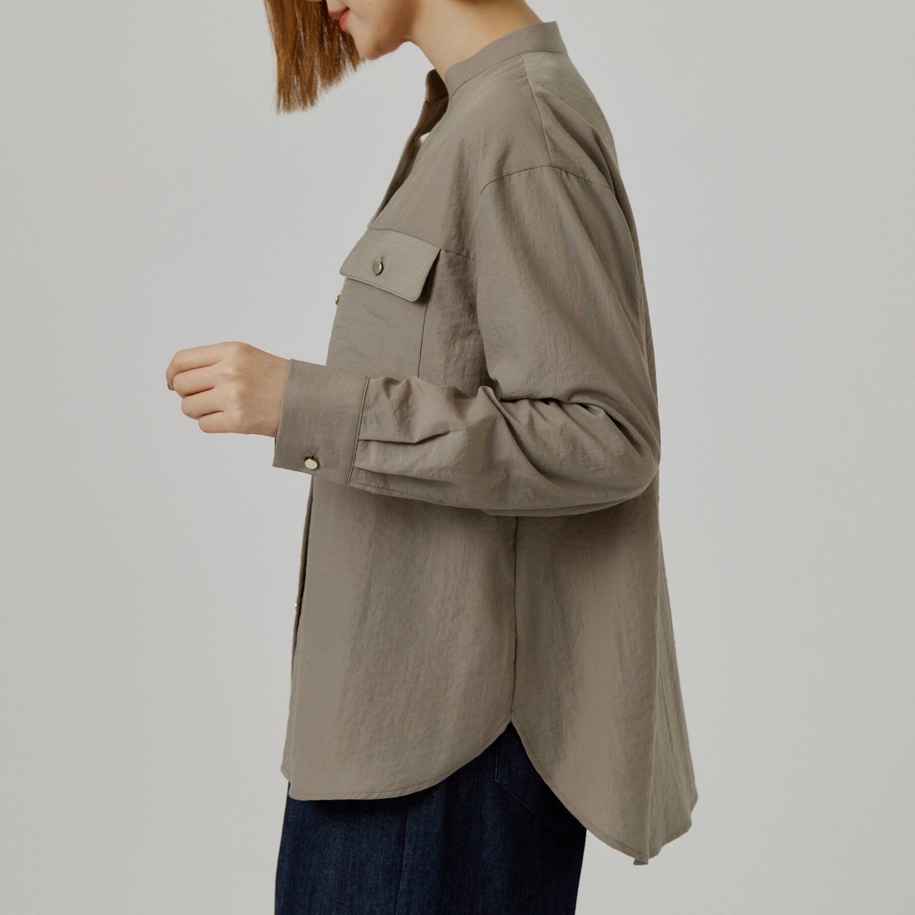 grove「【防しわ】顔周りをすっきり見せる バンドカラースキッパーシャツ」|シャツ・ブラウス|