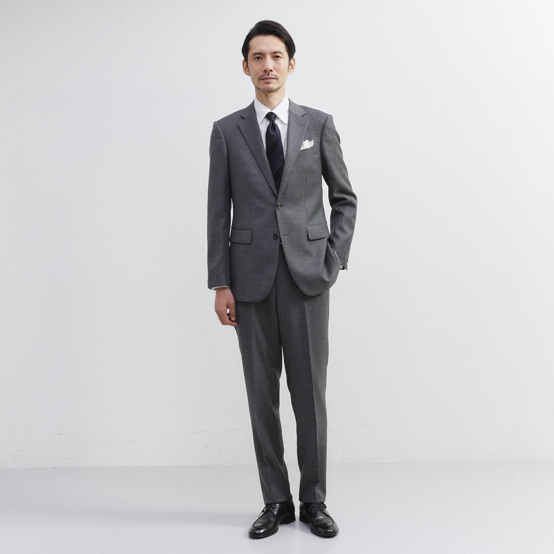 TAKEO KIKUCHI「【Three by Three】シャイニーシャークピンヘッド スーツ/3ピース対応可」|スーツ|