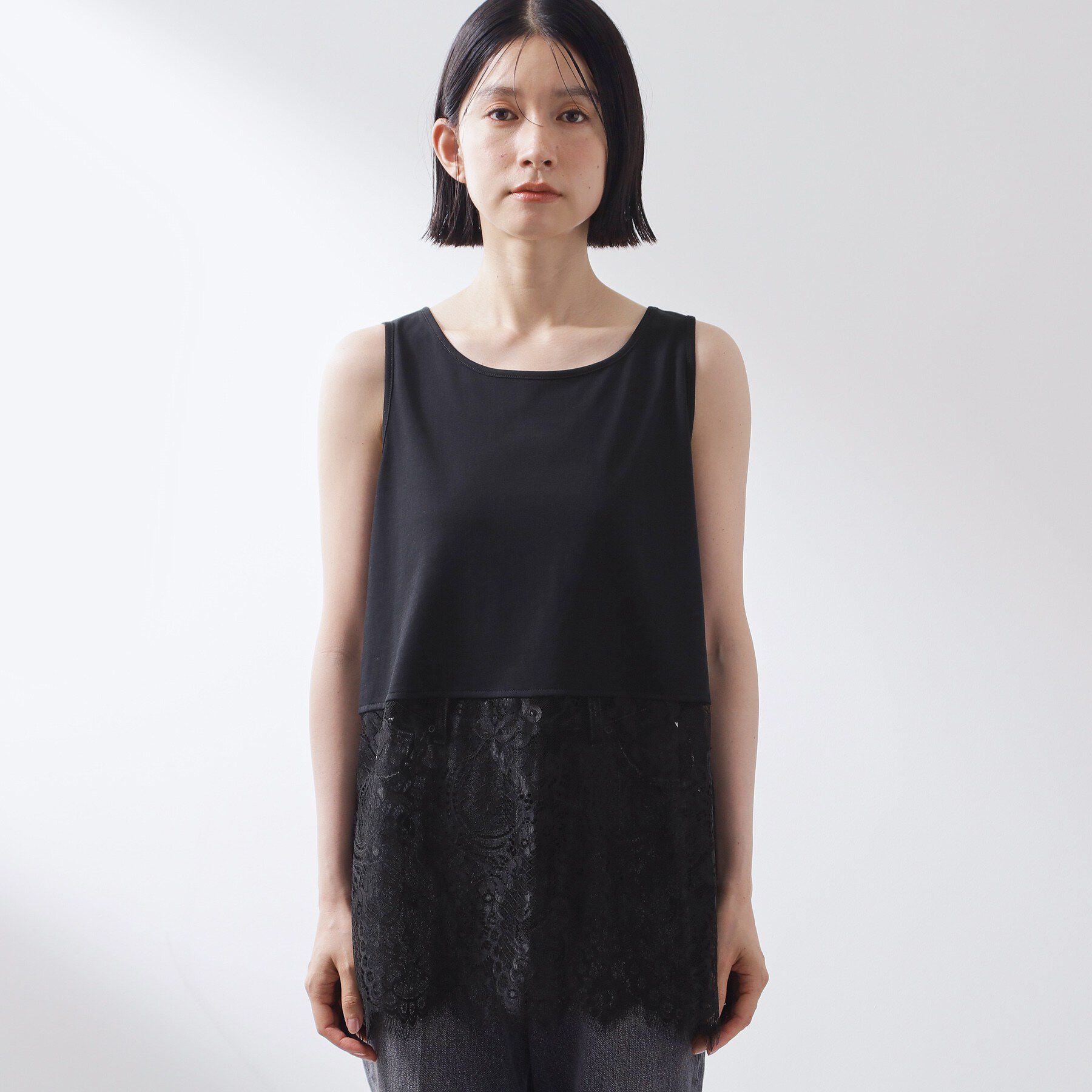 THE SHOP TK「【ひんやり/人気アイテム】レイヤードスタイルに 裾レースタンクトップ」|Tシャツ・カットソー|