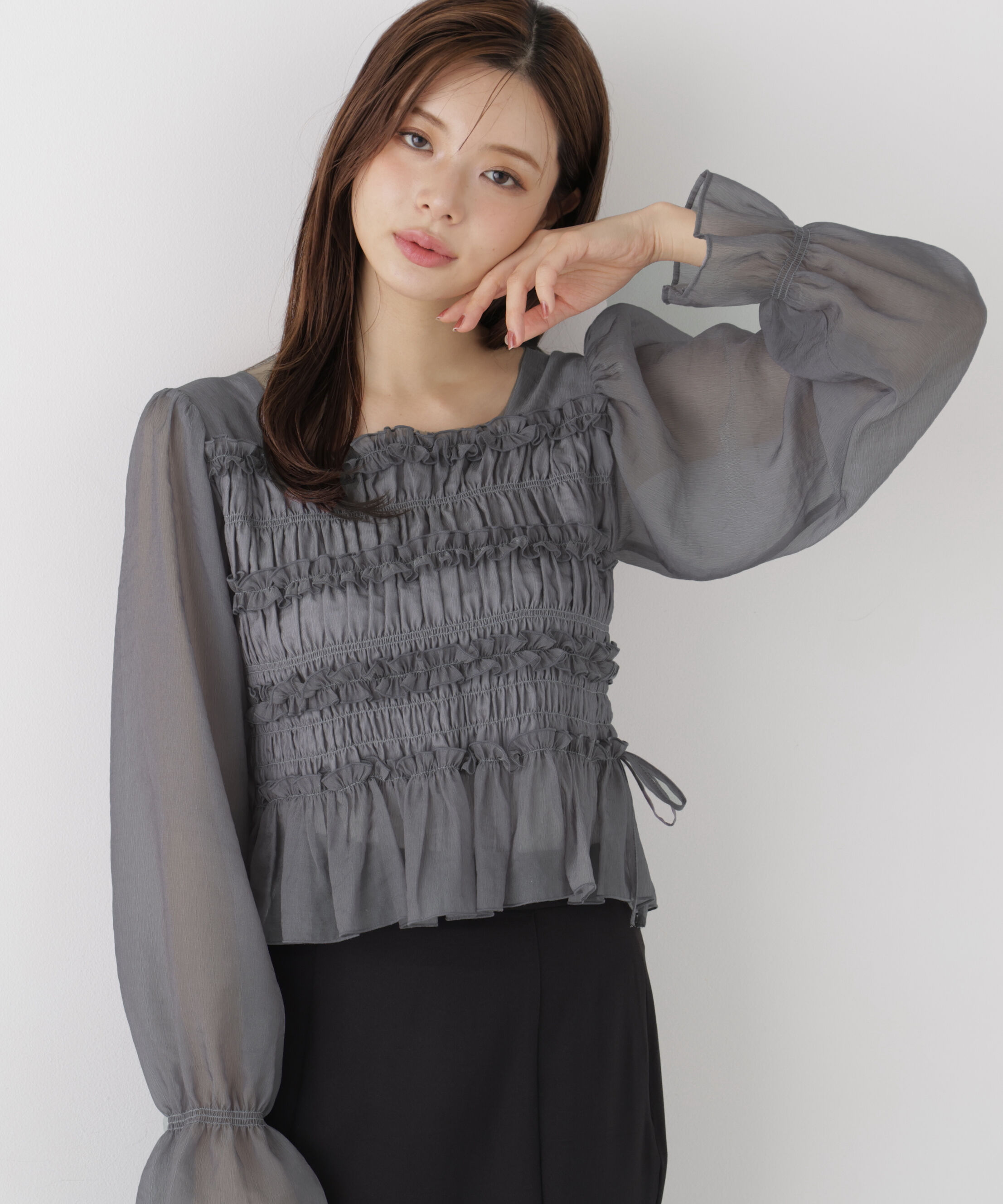 PROPORTION BODY DRESSING「＜a/mie＞シャーリングフリルキャンディースリーブブラウス」|シャツ・ブラウス|