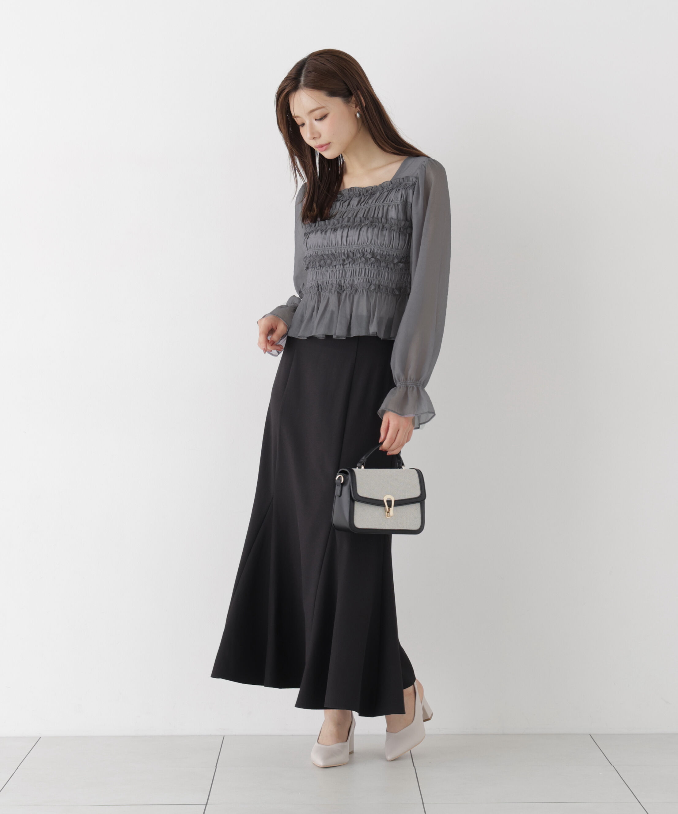 PROPORTION BODY DRESSING「＜a/mie＞シャーリングフリルキャンディースリーブブラウス」|シャツ・ブラウス|
