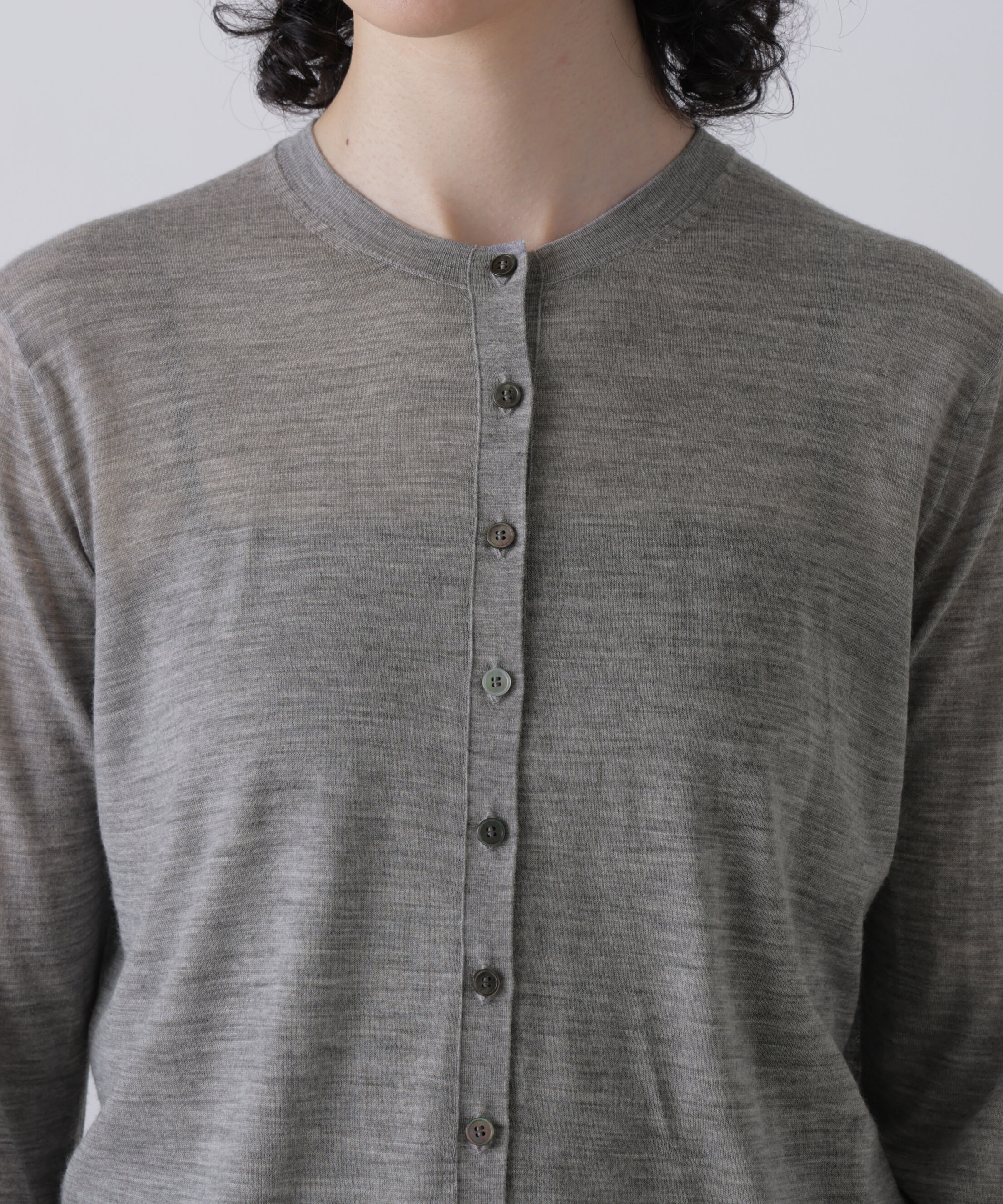 YLEVE 「YLEVE / 2/100 FINE WOOL SHEER KNIT CARDIGAN」|ニット・セーター|