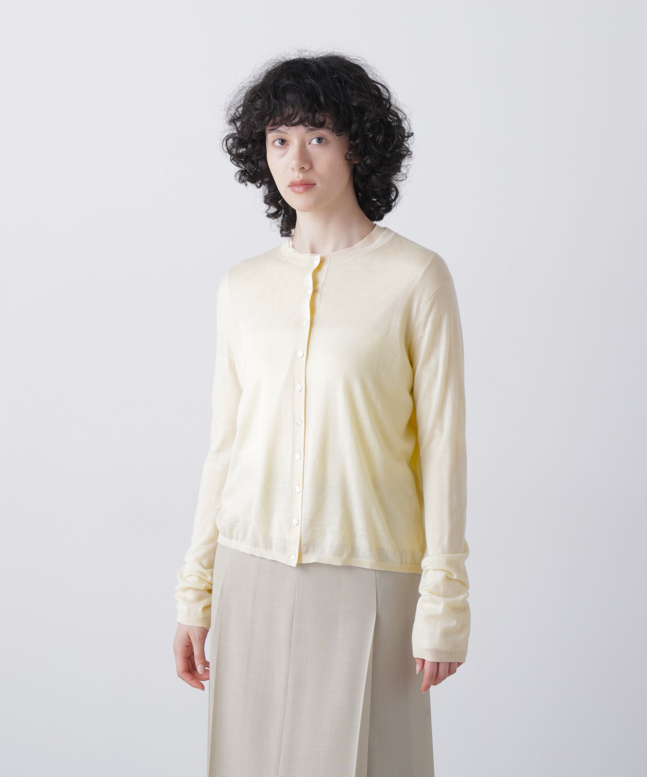 YLEVE 「YLEVE / 2/100 FINE WOOL SHEER KNIT CARDIGAN」|ニット・セーター|