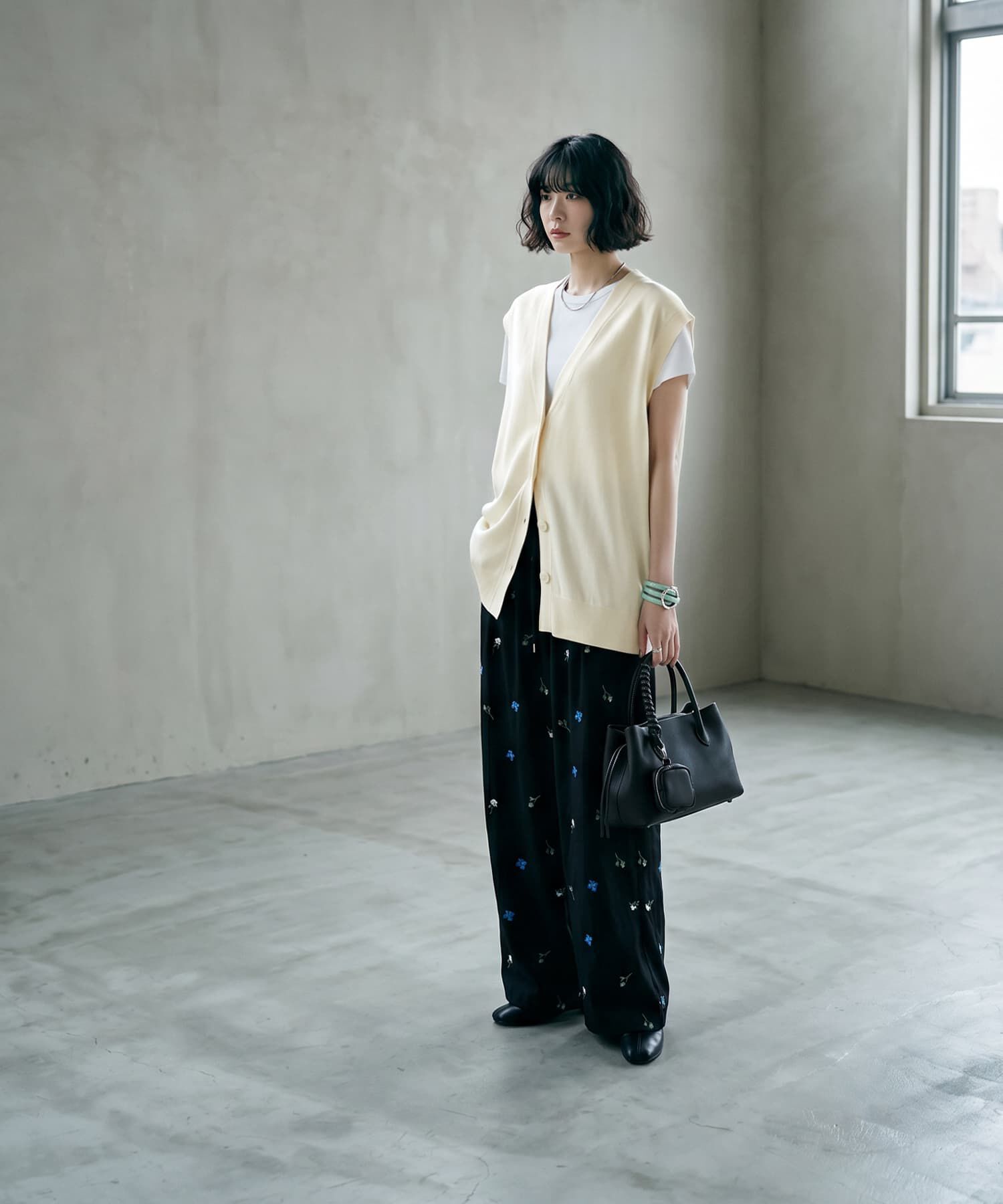 STYLE DELI「【BLK001】レーヨンポリＶネックオーバーサイズベスト」|ベスト・ジレ|