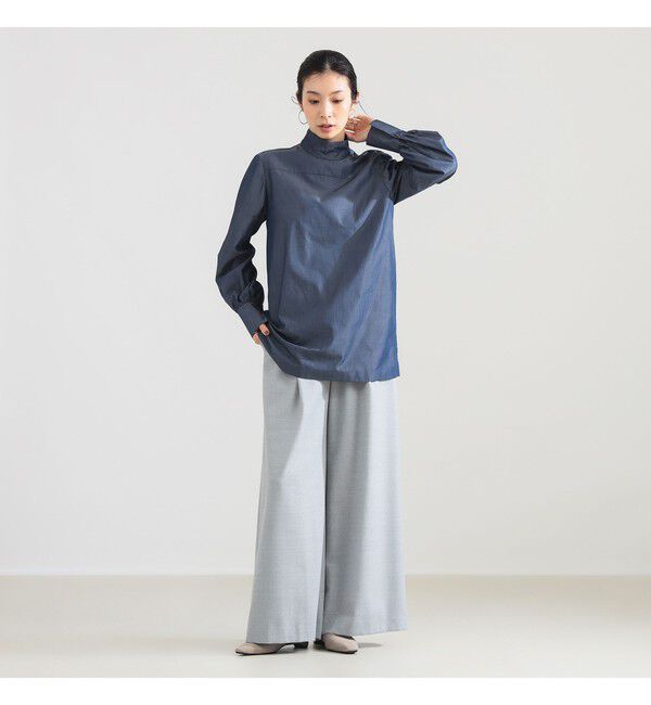 Demi-Luxe BEAMS 「AK+1 / シャンブレー ハイネック ブラウス」|シャツ・ブラウス|