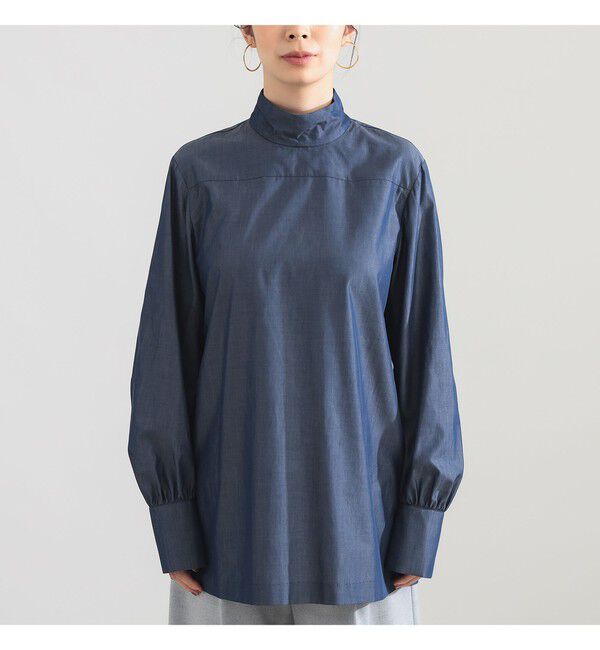Demi-Luxe BEAMS 「AK+1 / シャンブレー ハイネック ブラウス」|シャツ・ブラウス|