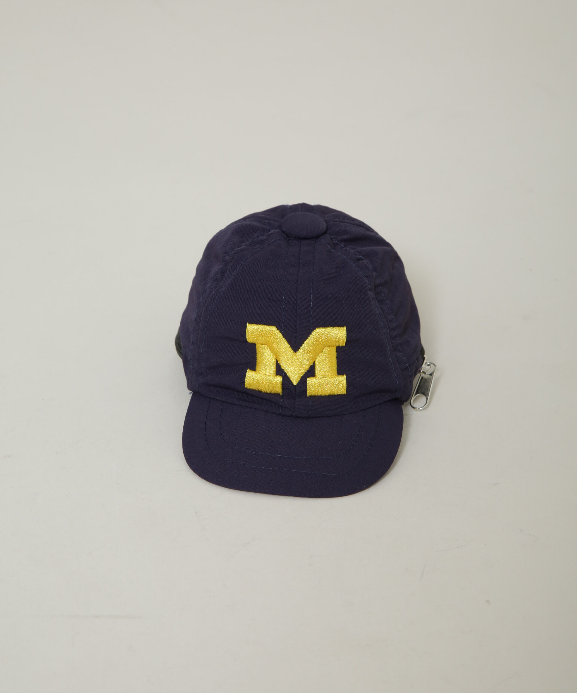 NANO universe「University/MICHIGAN CAP POACH」|財布|