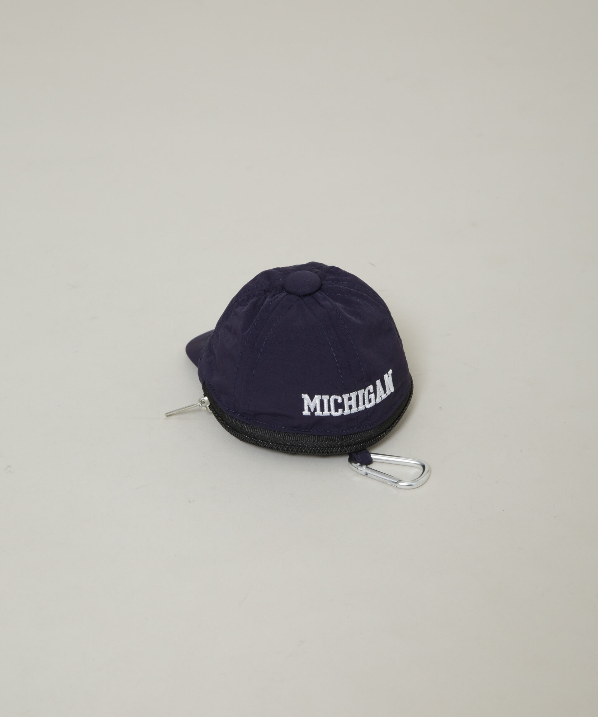 NANO universe「University/MICHIGAN CAP POACH」|財布|