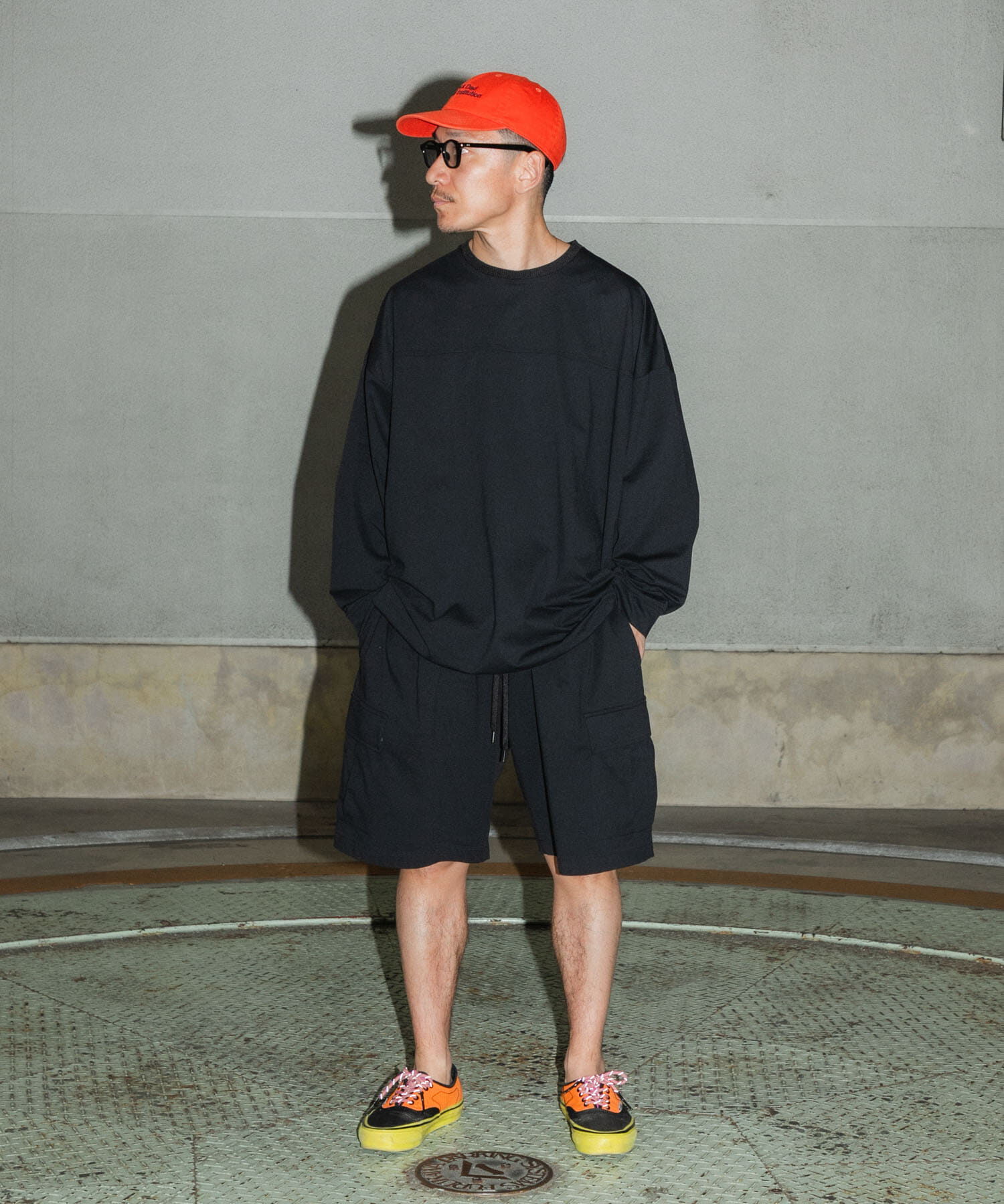 URBAN RESEARCH「Wide Dad　BREEZY TECH CARGO SHORTS」|その他|ブラック