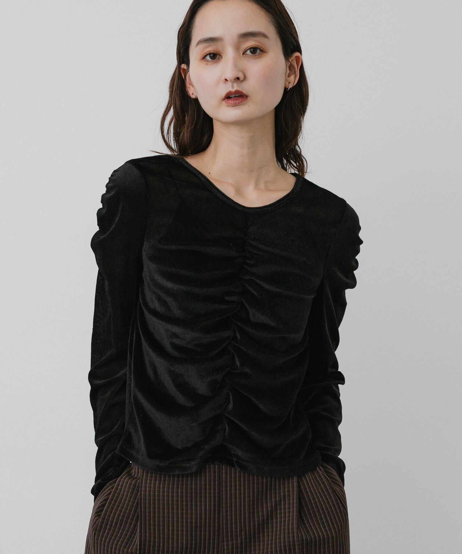 SENSE OF PLACE by URBAN RESEARCH「『WEB/一部店舗限定』シアーベロアシャーリングトップ」|Tシャツ・カットソー|ブラック