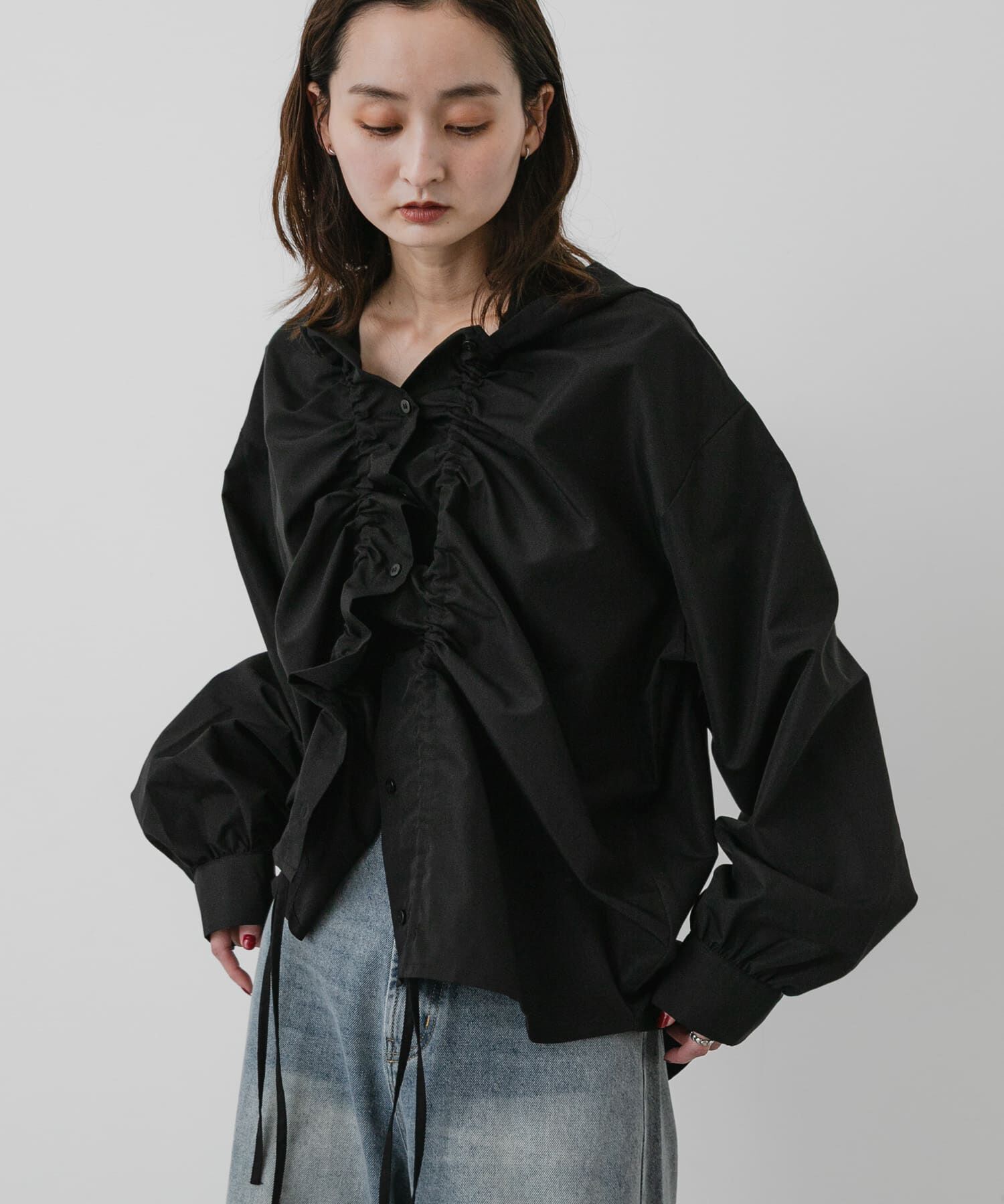 SENSE OF PLACE by URBAN RESEARCH「『WEB限定』シャーリングフリルフーディシャツ」|シャツ・ブラウス|