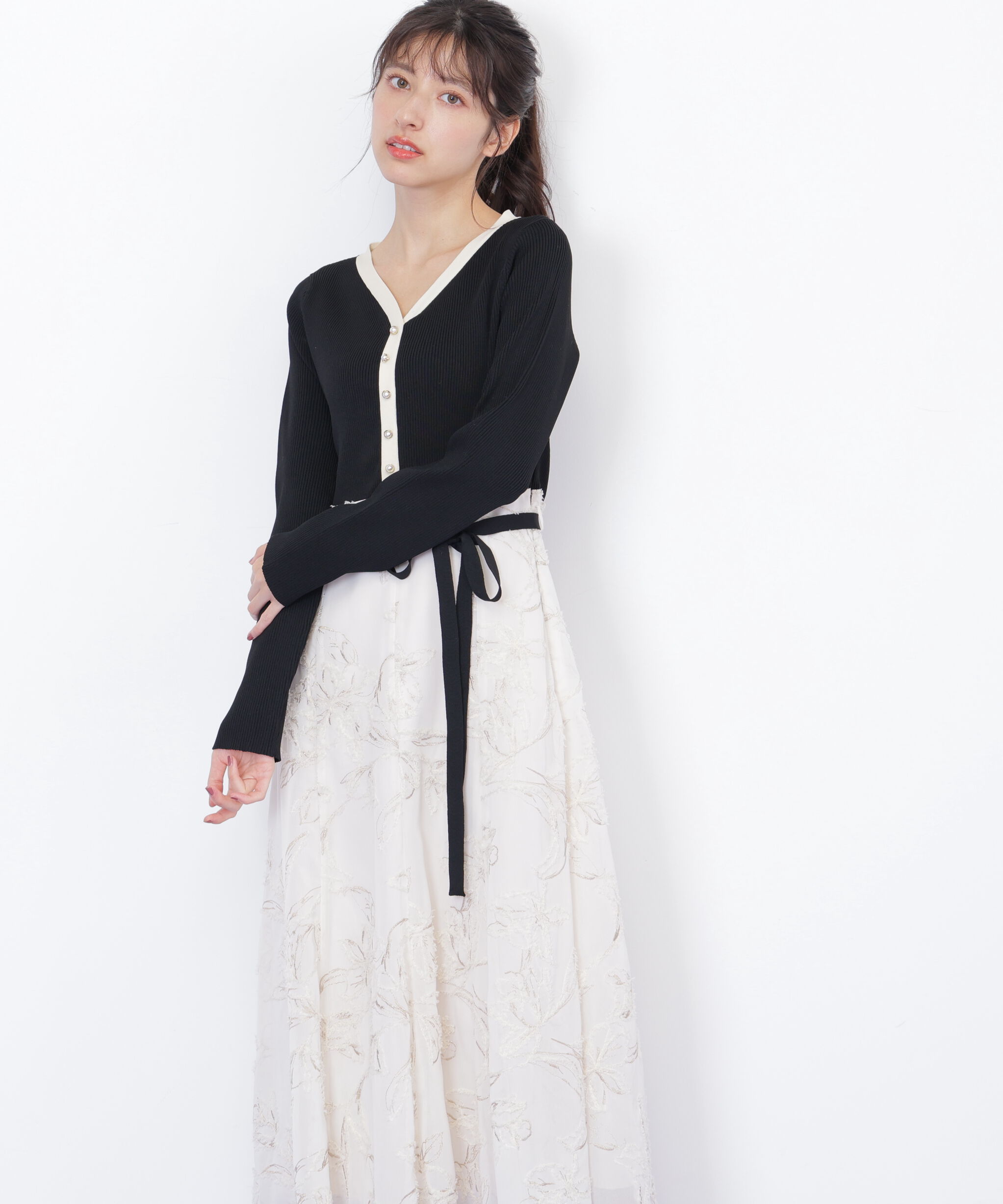  「モール刺繍ドッキングニットワンピース」|ワンピース|