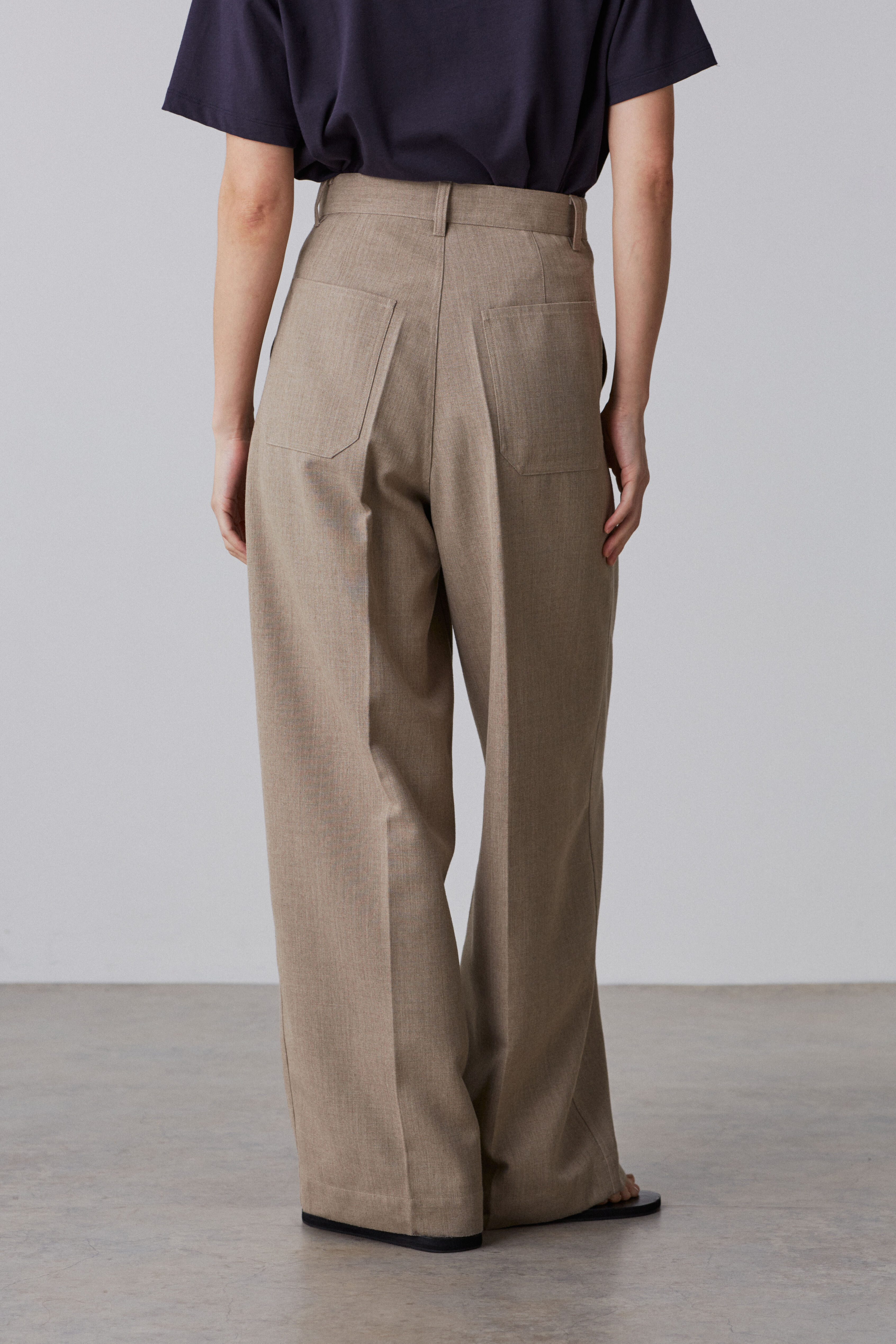 YLEVE 「YLEVE / RECYCLE POLYESTER TROUSERS」|その他|