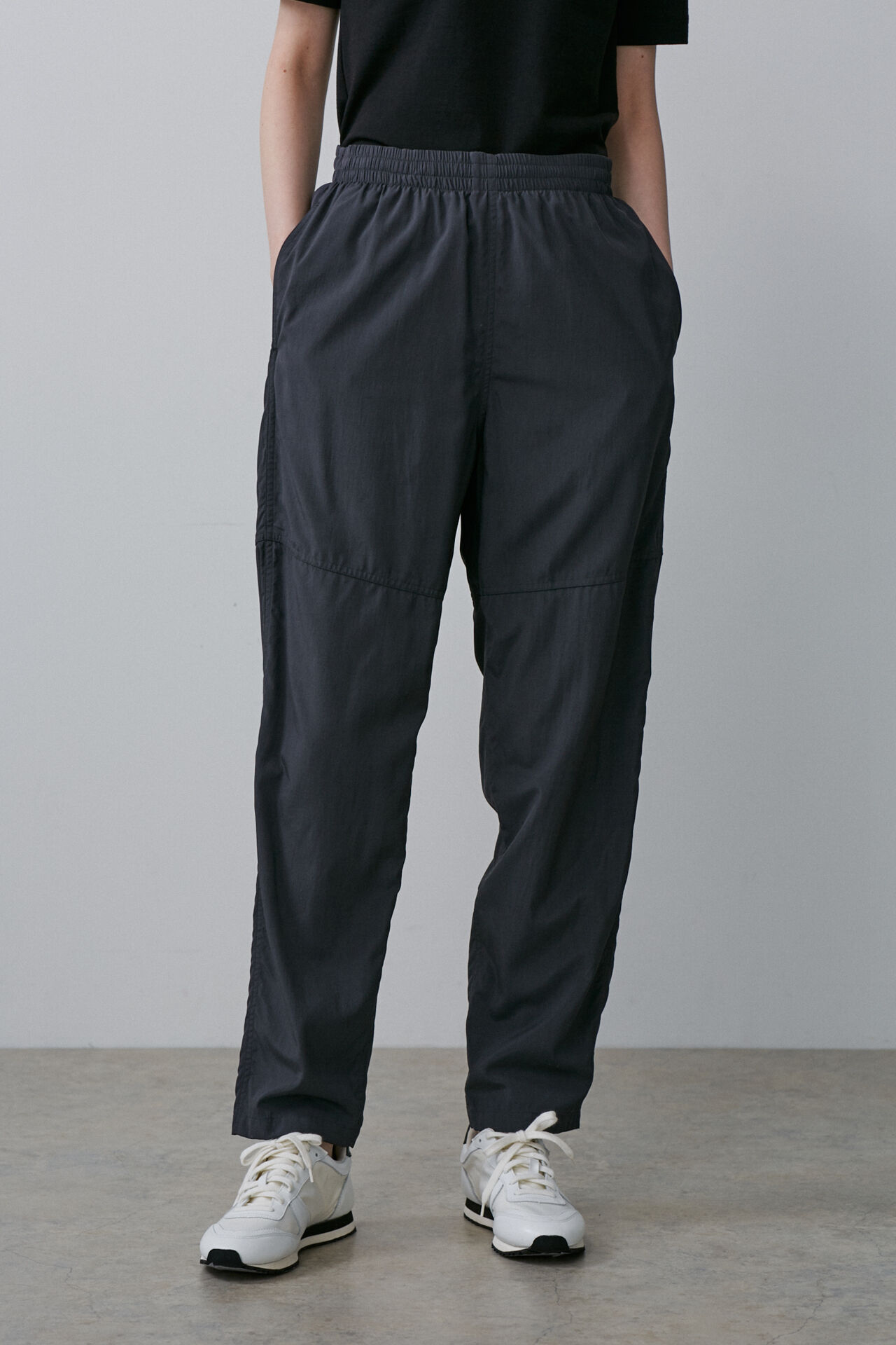 YLEVE 「YLEVE / NYLON SILK JOGGER PT」|その他|