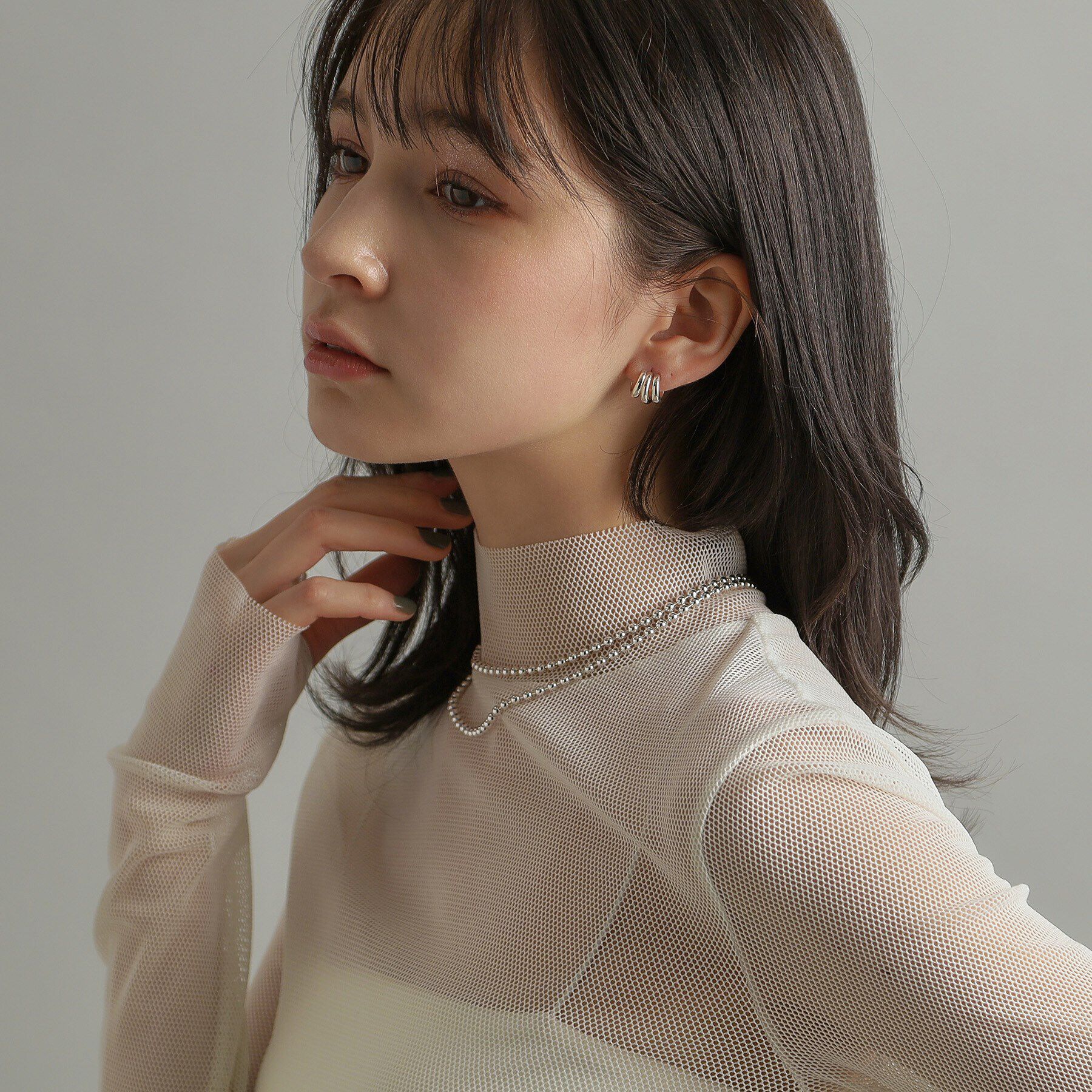 COCOSHNIK ONKITSCH「シルバー スモールフープ トリプルカーブピアス」|ピアス|