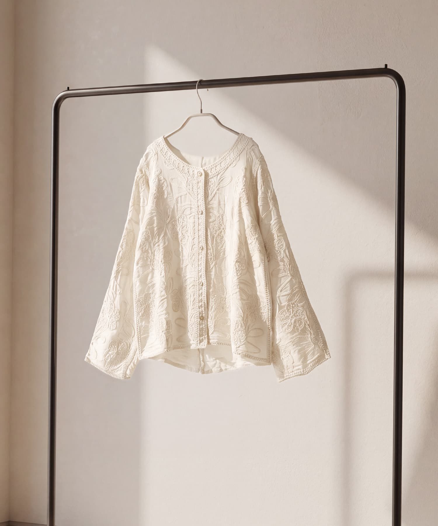 STYLE DELI「ガーゼ刺繍ノーカラージャケット」|ノーカラージャケット|