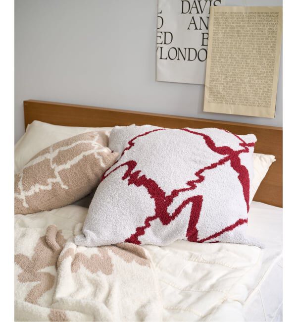 journal standard Furniture「《予約》CHENILLE YARN ABSTRACT CUSHION 60*60」|クッション・クッションカバー|レッド