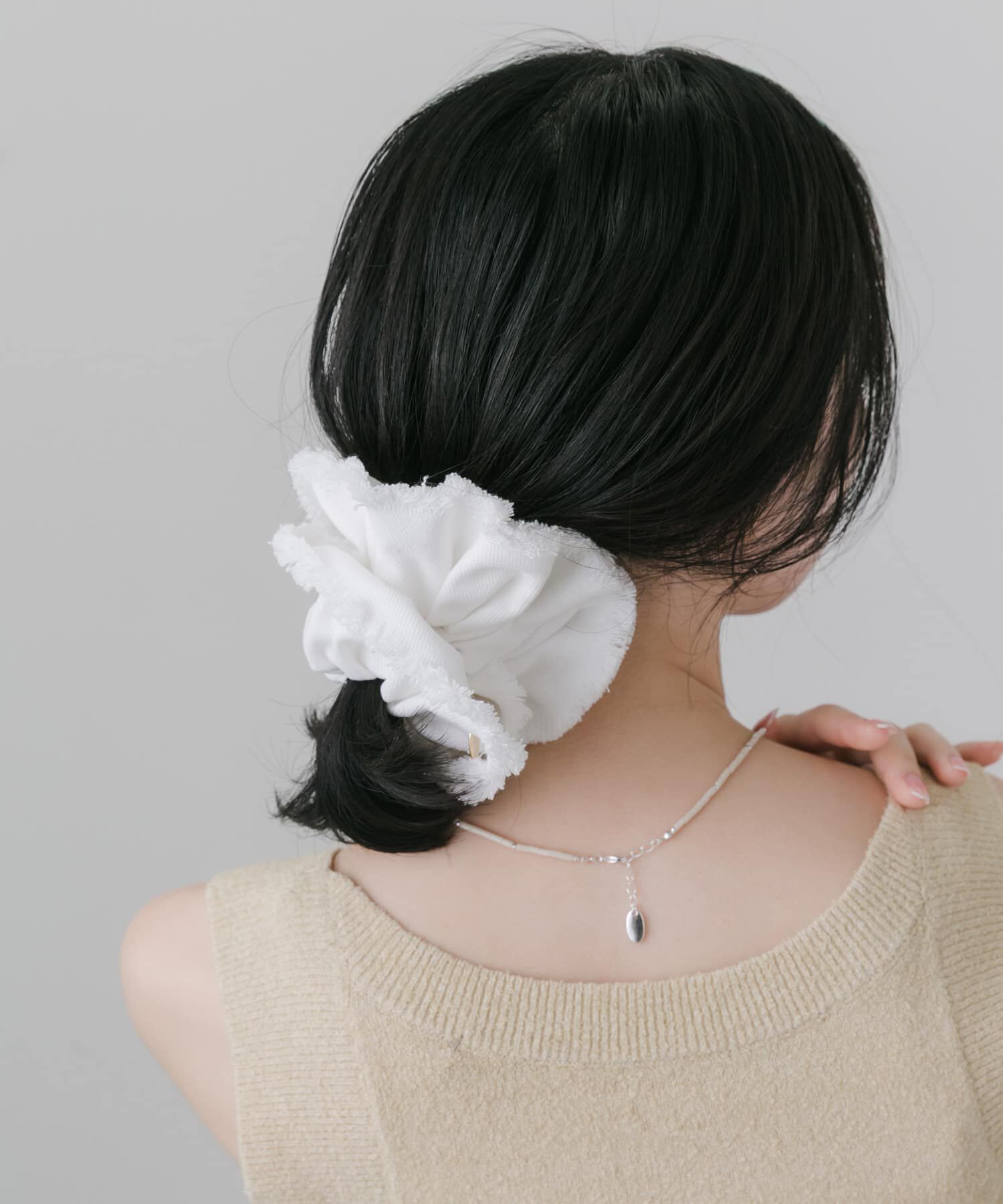 SMELLY「ホワイトデニムフリンジシュシュ」|ヘアゴム・シュシュ|