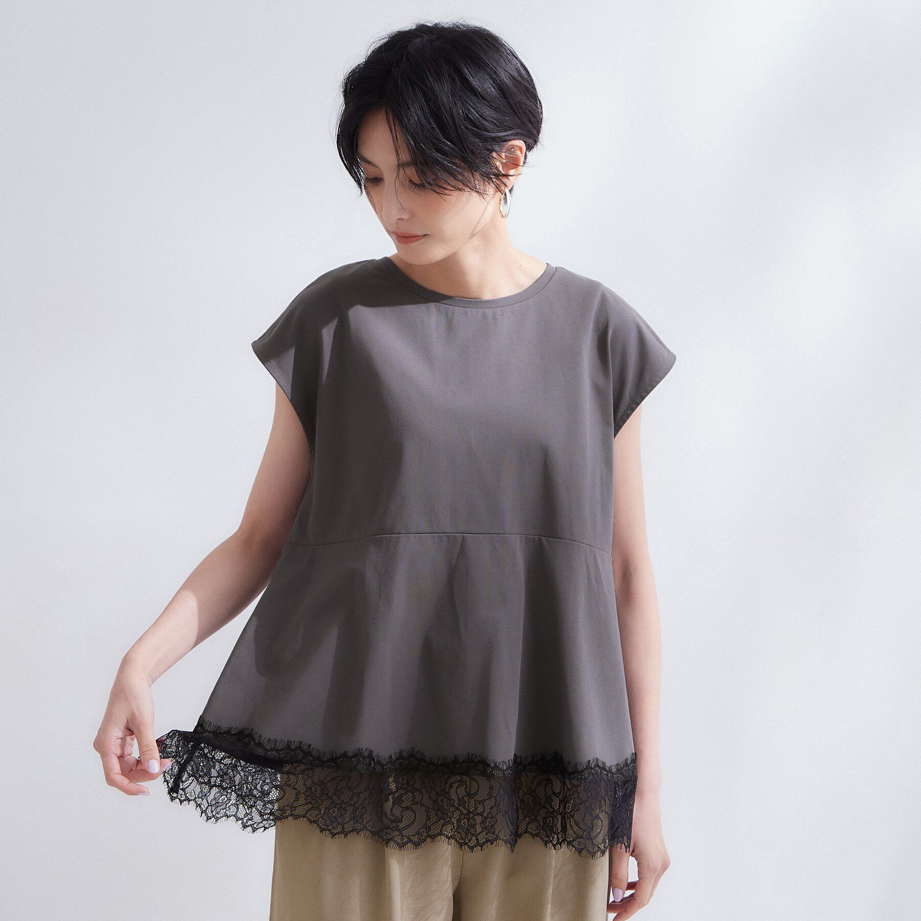OPAQUE.CLIP「裾レースペプラムカットソー【洗濯機OK】」|Tシャツ・カットソー|