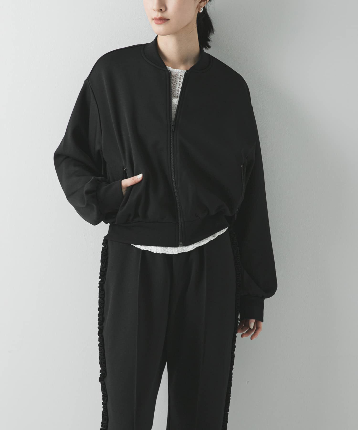 URBAN RESEARCH「『別注』crinkle crinkle crinkle&times;URBAN RESEARCH　FRILL COLLER TRACK JACKET」|ブルゾン・スタジャン|