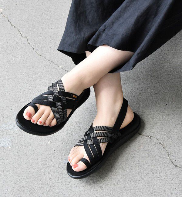 SHIPS any「TEVA: VOYA STRAPPY ストラップ サンダル」|サンダル|ブラック