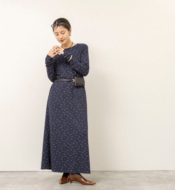 MAQWEL「【MAQWEL/マクウェル】Flower Waffleショルダーパッドワンピース」|ワンピース|ネイビー