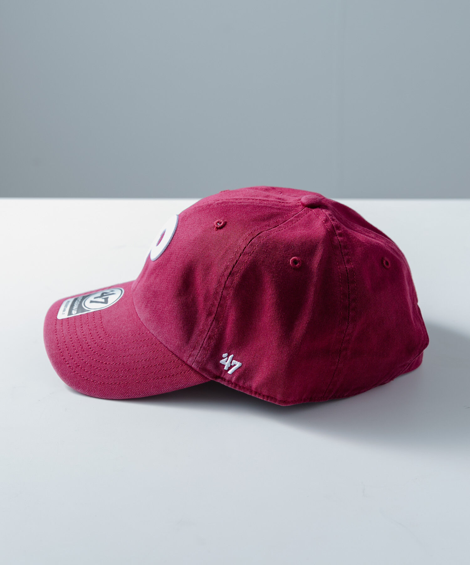 SENSE OF PLACE by URBAN RESEARCH「FORTY SEVEN　47 CLEAN UP PHILLIES」|キャップ・キャスケット|レッド系その他
