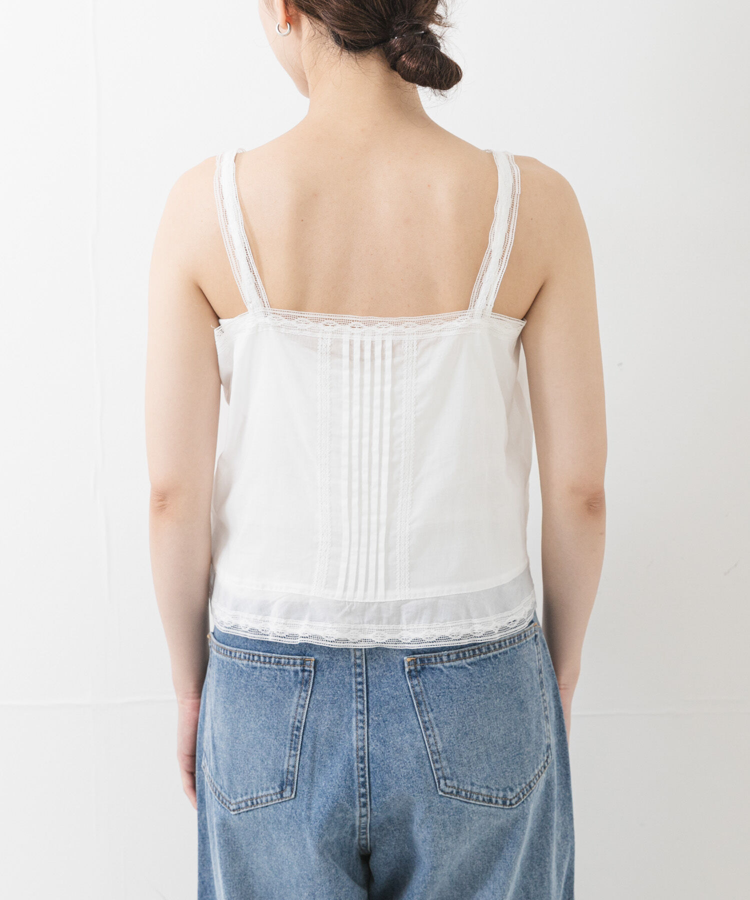 URBAN RESEARCH「Picchi Nia　FEATHER WHITE」|キャミソール|