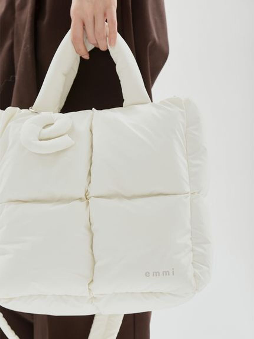 emmi atelier「ecoパデットビッグショルダーバッグ」|ショルダー・メッセンジャー|