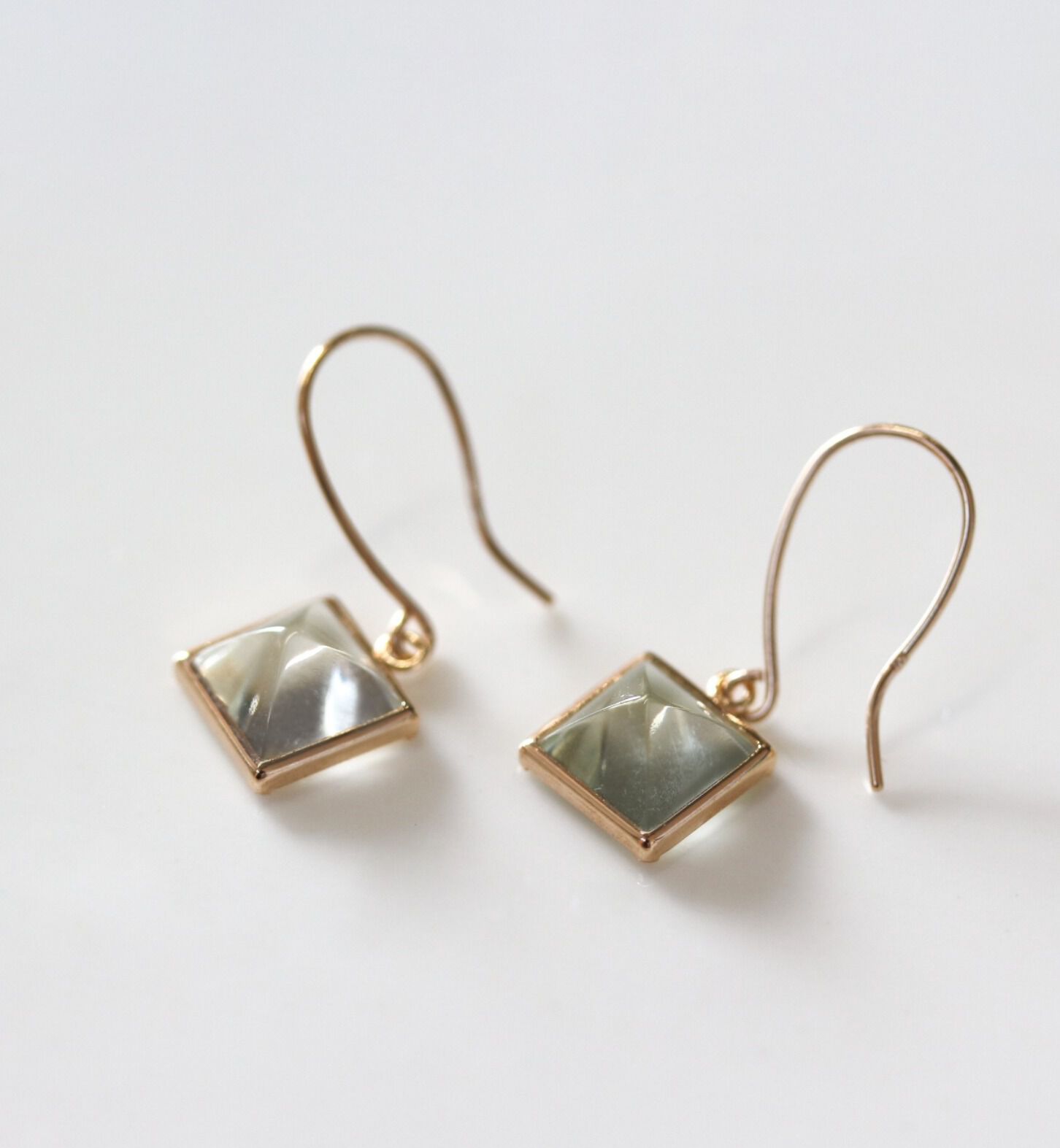  「カラーストーン スクエア フック ピアス | K10YG」|ピアス|
