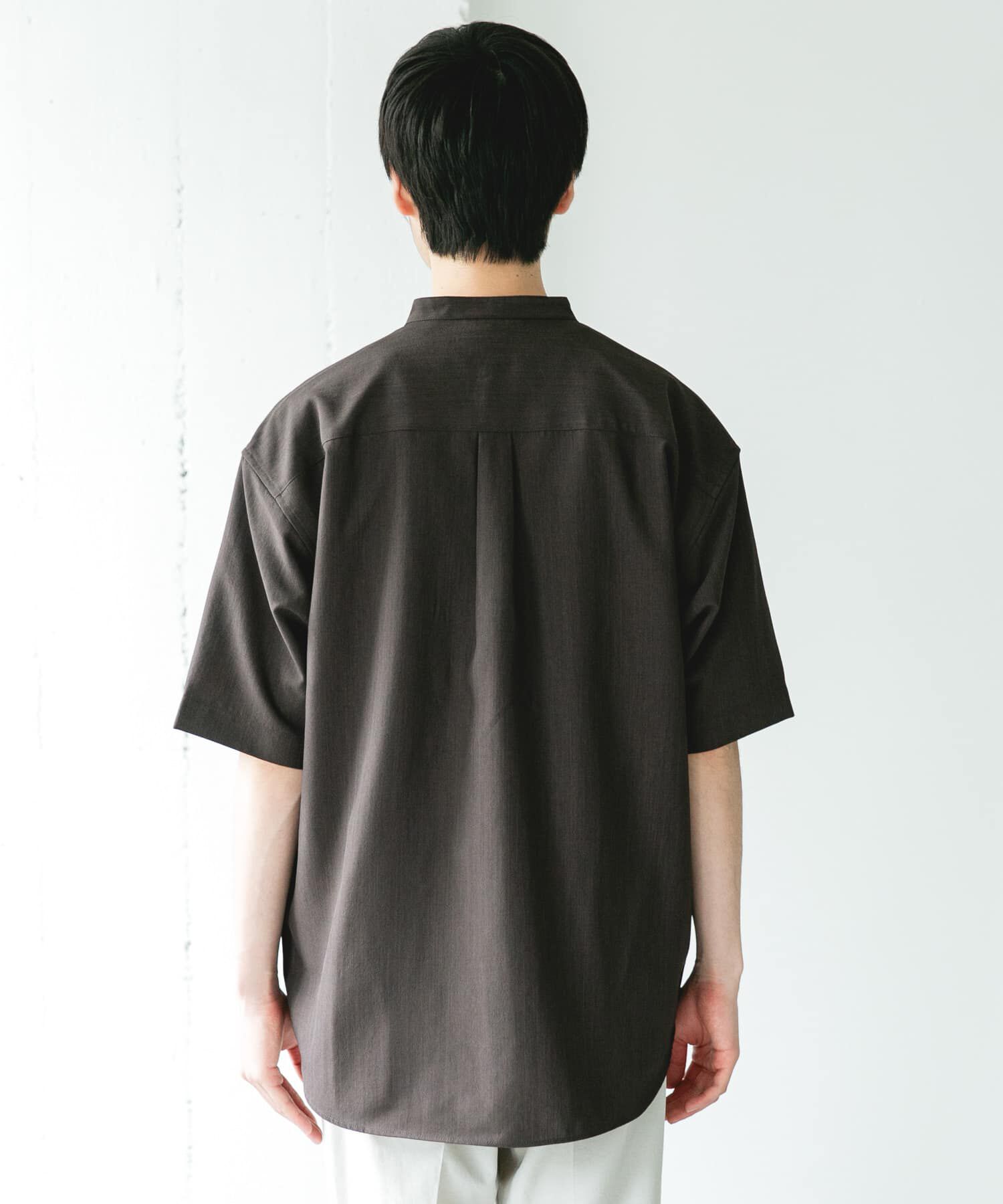 URBAN RESEARCH DOORS「『吸水速乾』セオアルファバンドカラーショートスリーブシャツ」|シャツ・ブラウス|