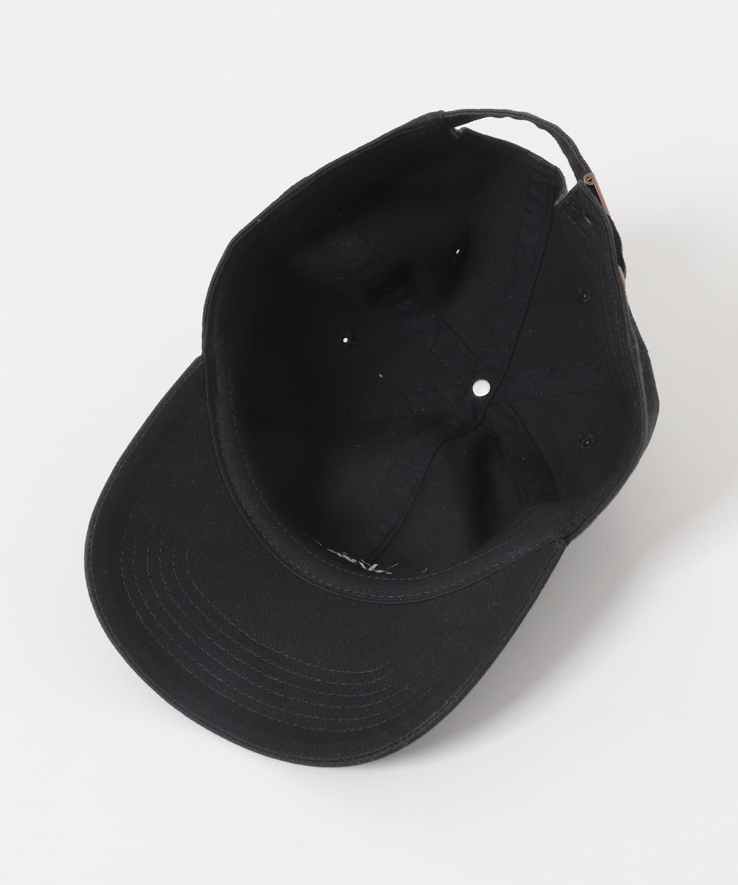 URBAN RESEARCH「URBAN RESEARCH&times;Backrooms&times;A24　Backrooms LOGO CAP」|キャップ・キャスケット|