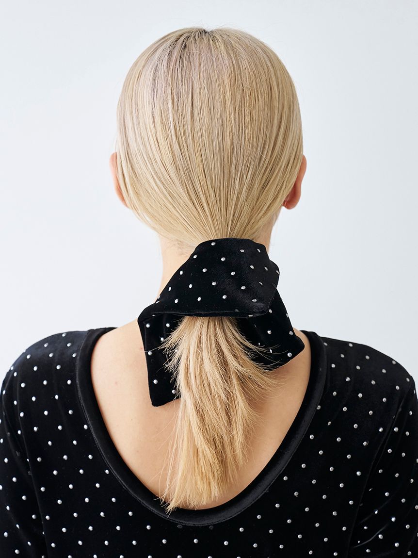emmi atelier「ドットベロアスクエアビッグシュシュ」|ヘアバンド|