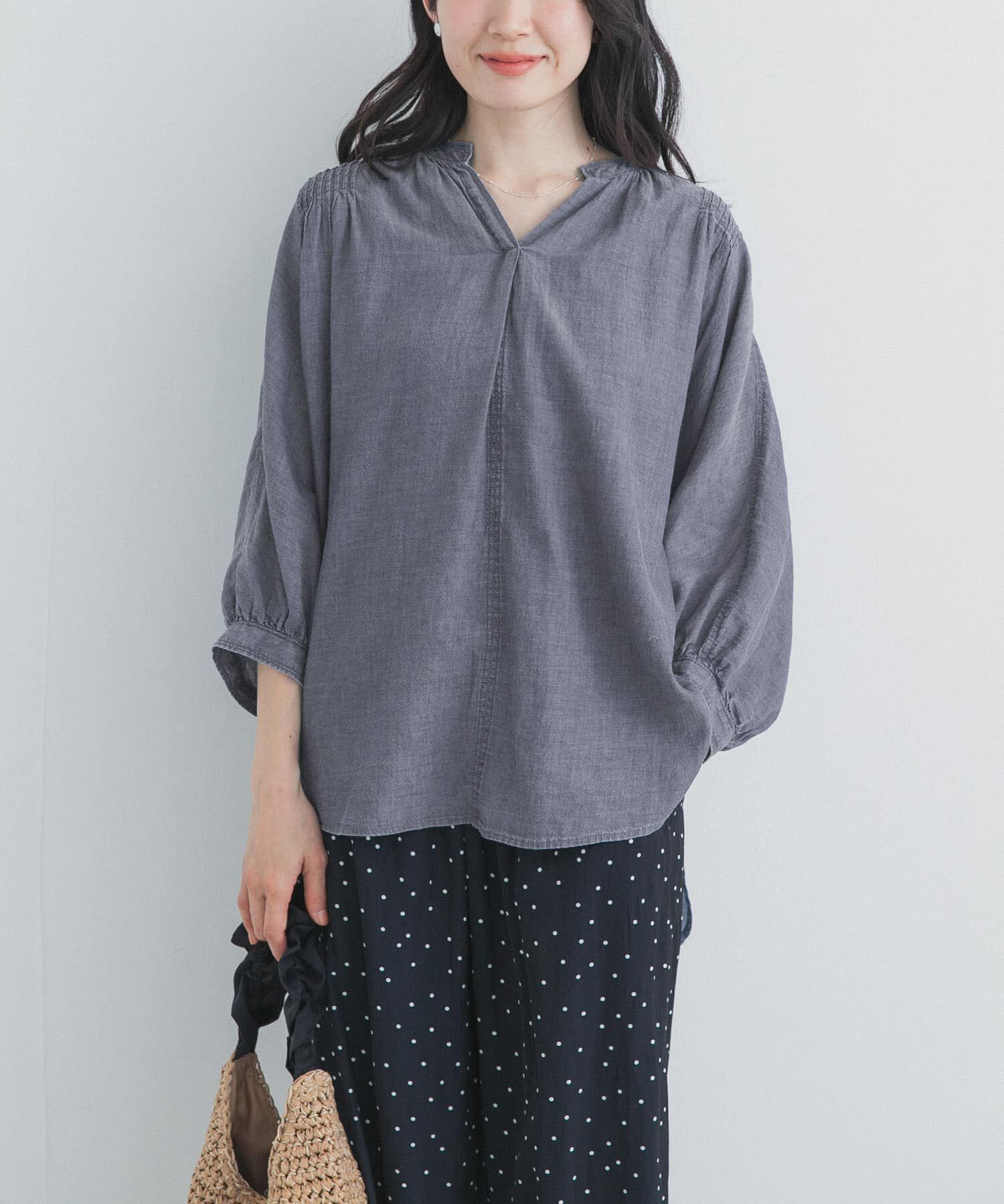 URBAN RESEARCH DOORS「シアーデニムピンタックドルマンブラウス」|シャツ・ブラウス|