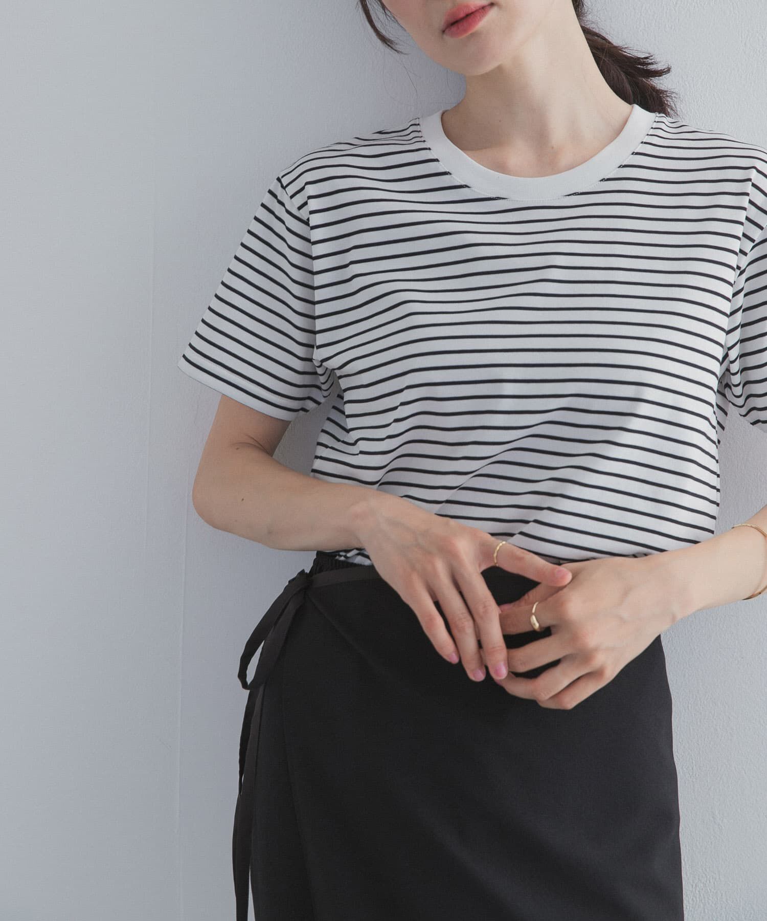 URBAN RESEARCH DOORS「『UR TECH』汗染み防止ベーシックTシャツ」|Tシャツ・カットソー|ホワイト系その他