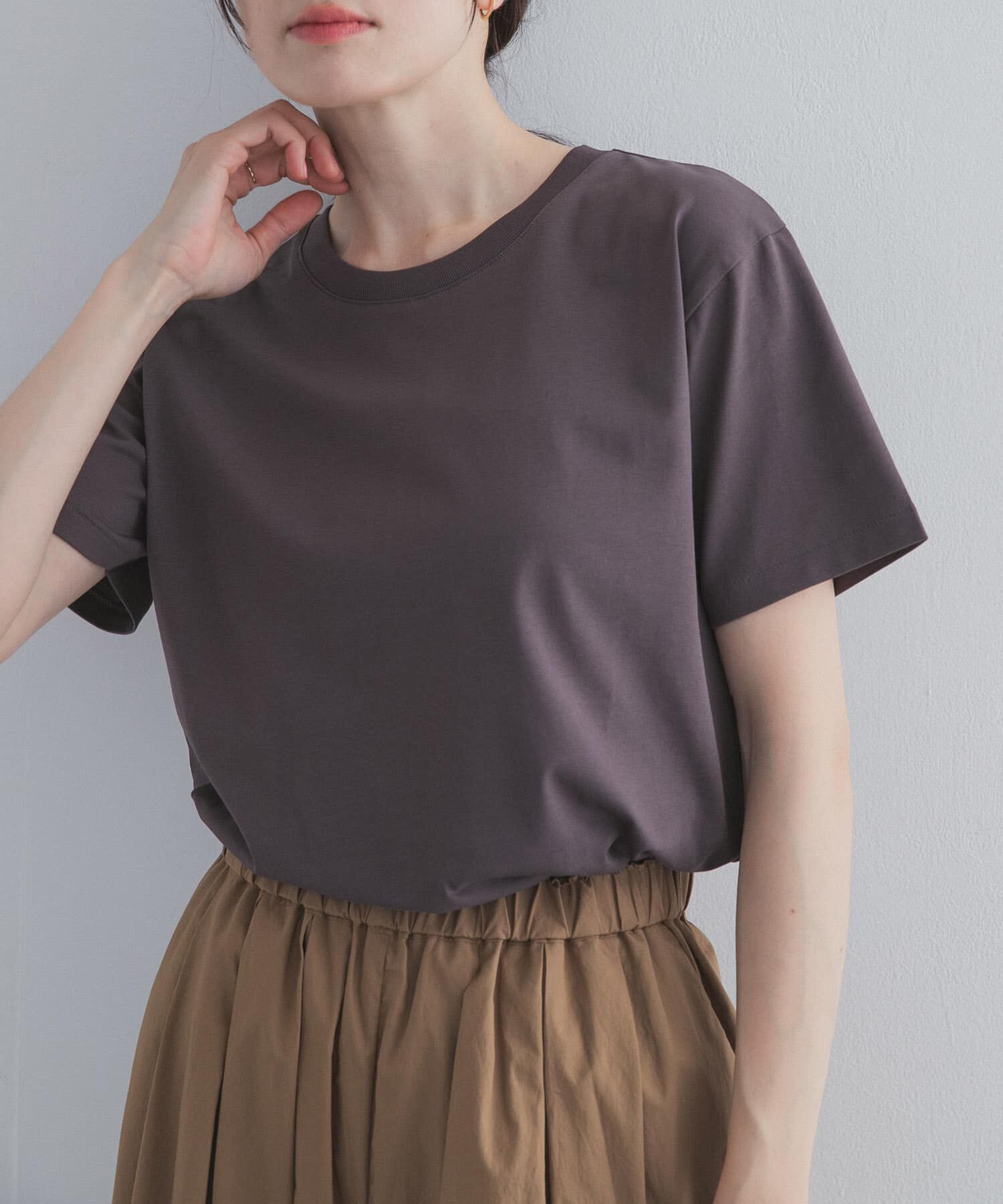 URBAN RESEARCH DOORS「『UR TECH』汗染み防止ベーシックTシャツ」|Tシャツ・カットソー|チャコールグレー