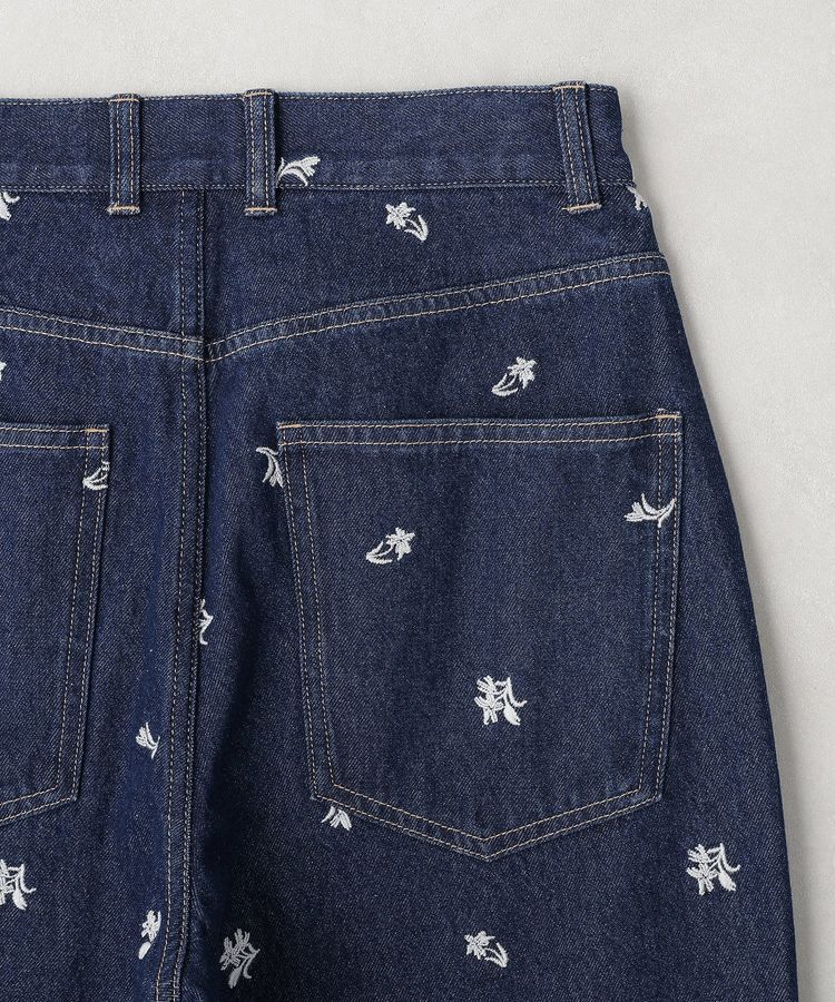 earth music&ecology「刺繍ワイドデニムパンツ」|デニム|