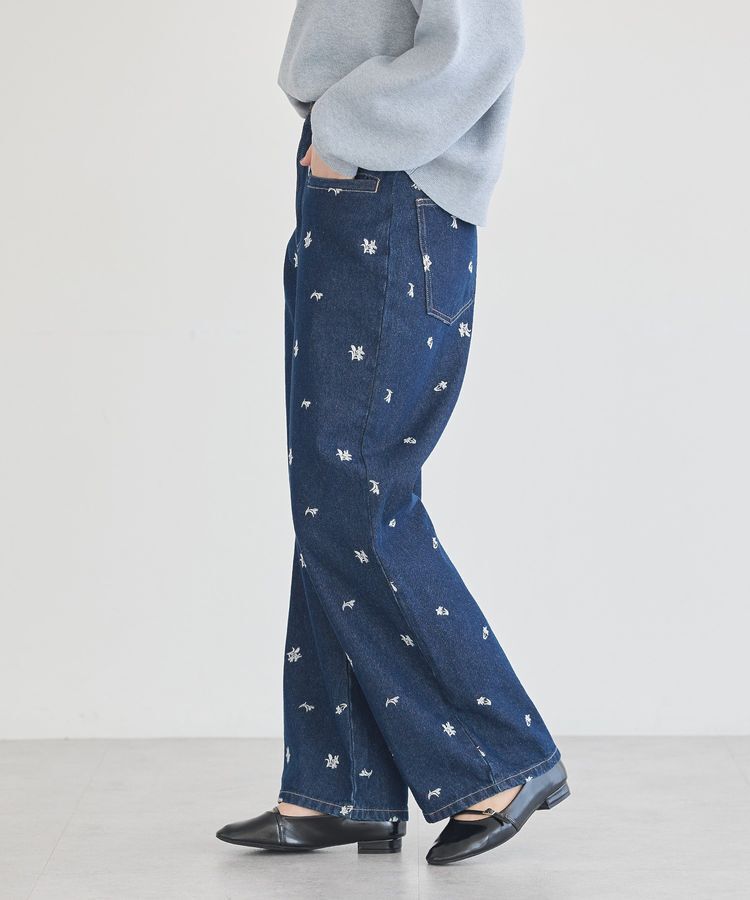 earth music&ecology「刺繍ワイドデニムパンツ」|デニム|