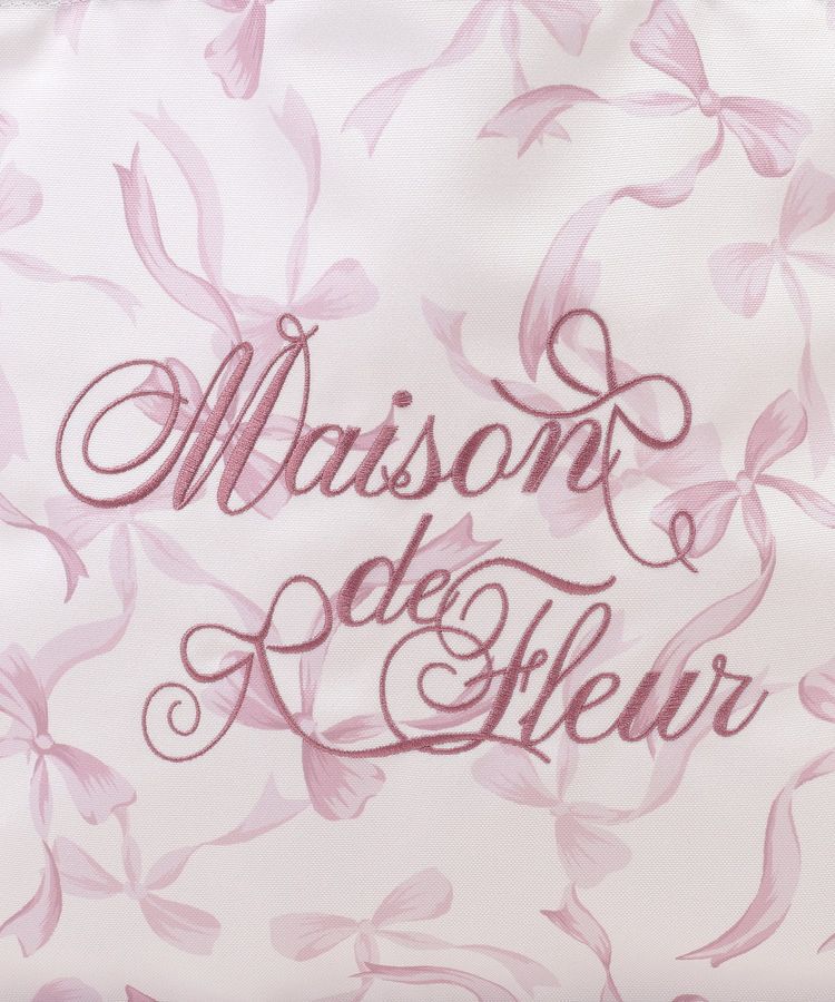Maison de FLEUR「【A4対応】ブランドロゴ刺繍リボンプリントスクエアトート」|トートバッグ|