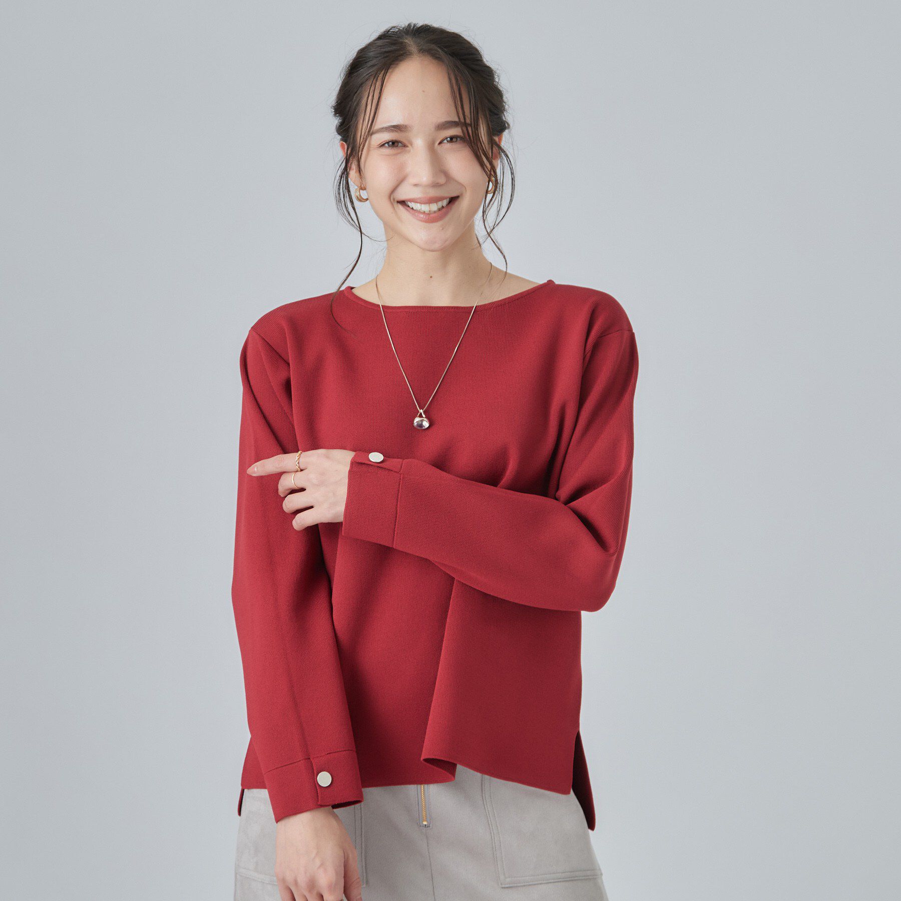 SHOO･LA･RUE「【洗濯機可/S-LL】抜け感ある着こなしに 金ボタン付き スポンディッシュ クルーネックニット」|ニット・セーター|