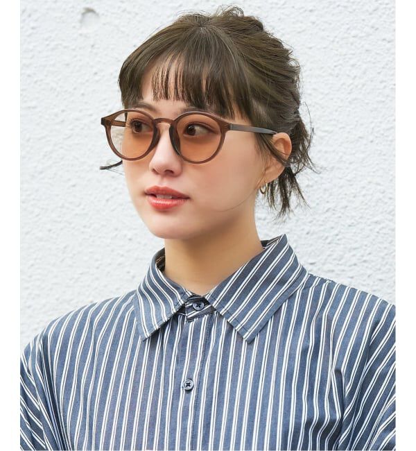  「【WEB限定】ボストン型 調光サングラス | カラーレンズ 軽量 紫外線対策 UVカット レンズの色が変わる」|サングラス|薄ブラウン1