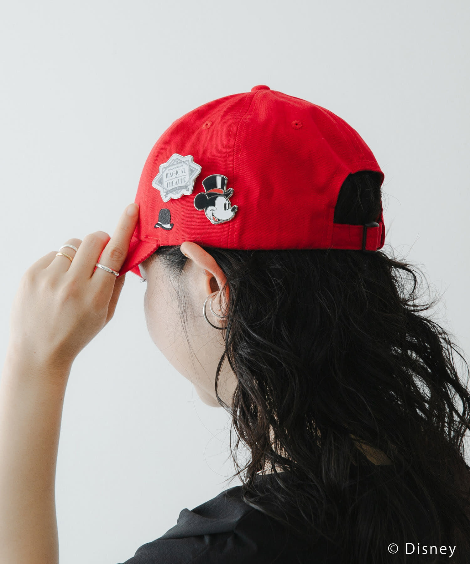URBAN RESEARCH「別注/Disney/ピンバッジCAP」|キャップ・キャスケット|
