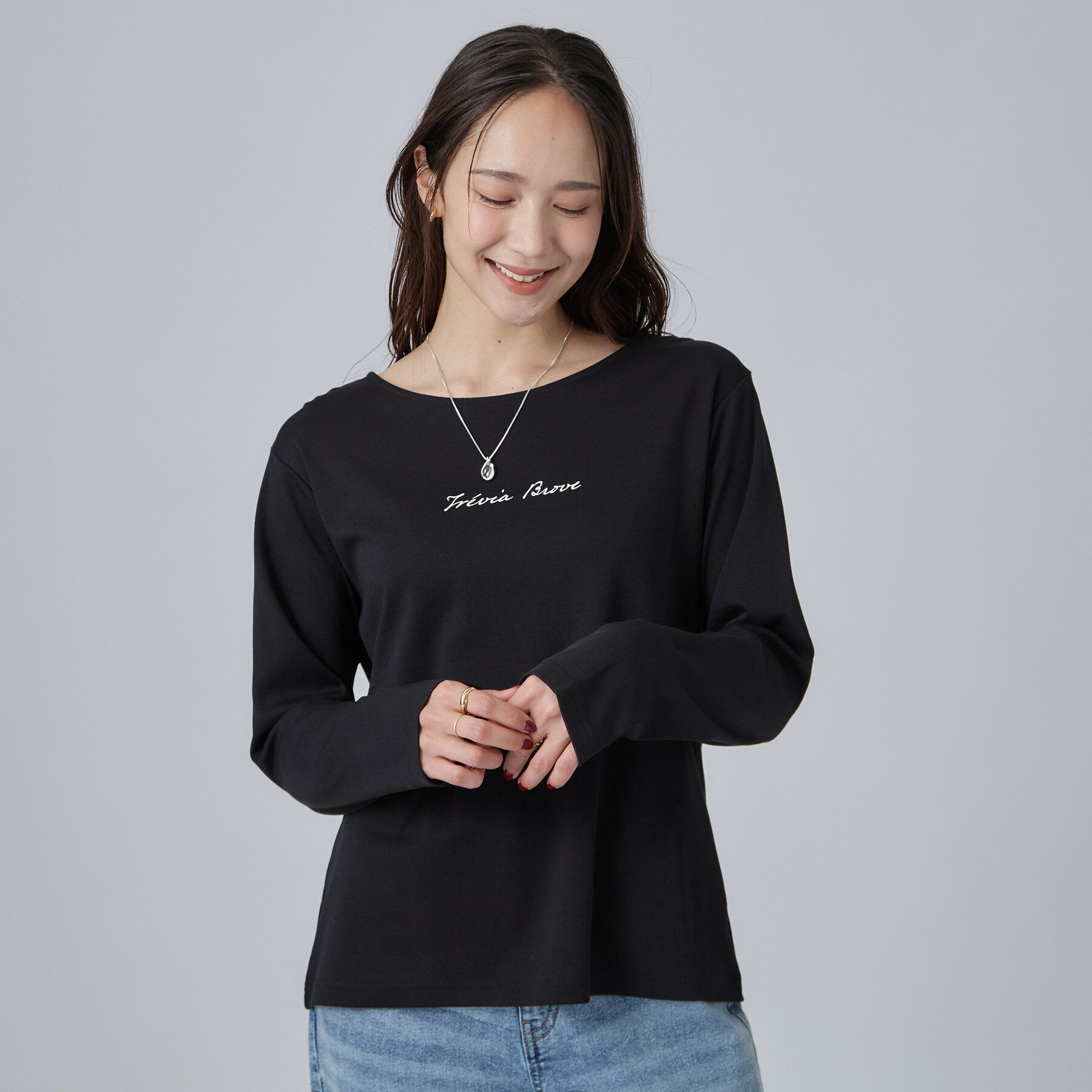 SHOO･LA･RUE「【UV/S-LL/洗濯機可】大人上品 ロゴプリントロンT」|Tシャツ・カットソー|