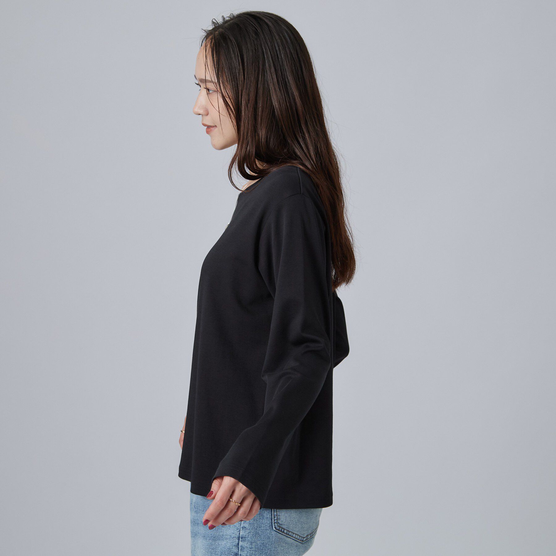 SHOO･LA･RUE「【UV/S-LL/洗濯機可】大人上品 ロゴプリントロンT」|Tシャツ・カットソー|