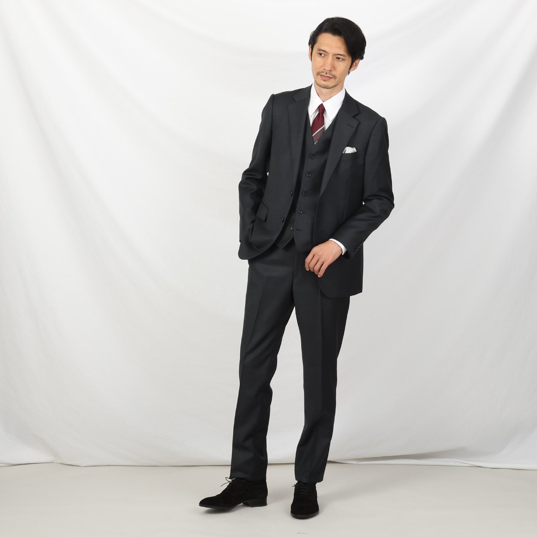 TAKEO KIKUCHI「【Three by Three】シャイニーシャークピンヘッド スーツ/3ピース対応可」|スーツ|